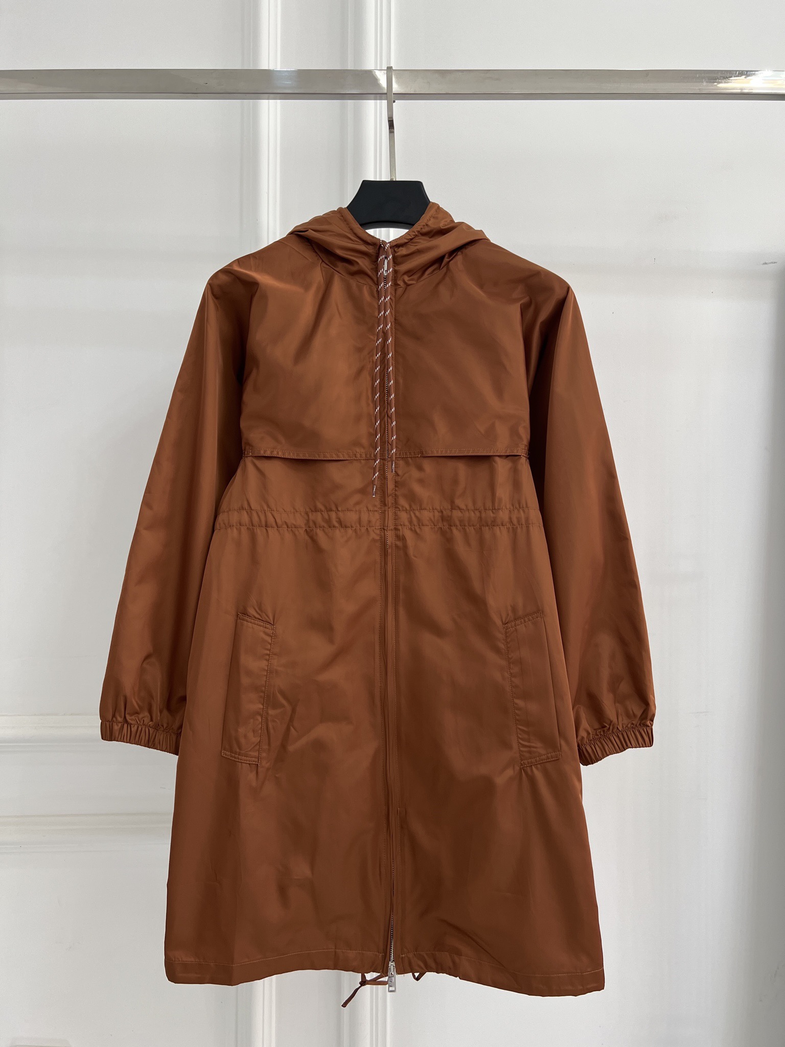 PRADA 프라다 케이블 스트랩 후드 윈드브레이커 코트 의류