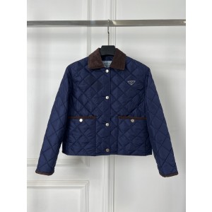 PRADA 프라다 스퀘어넥 퀼팅 숏 패딩 의류