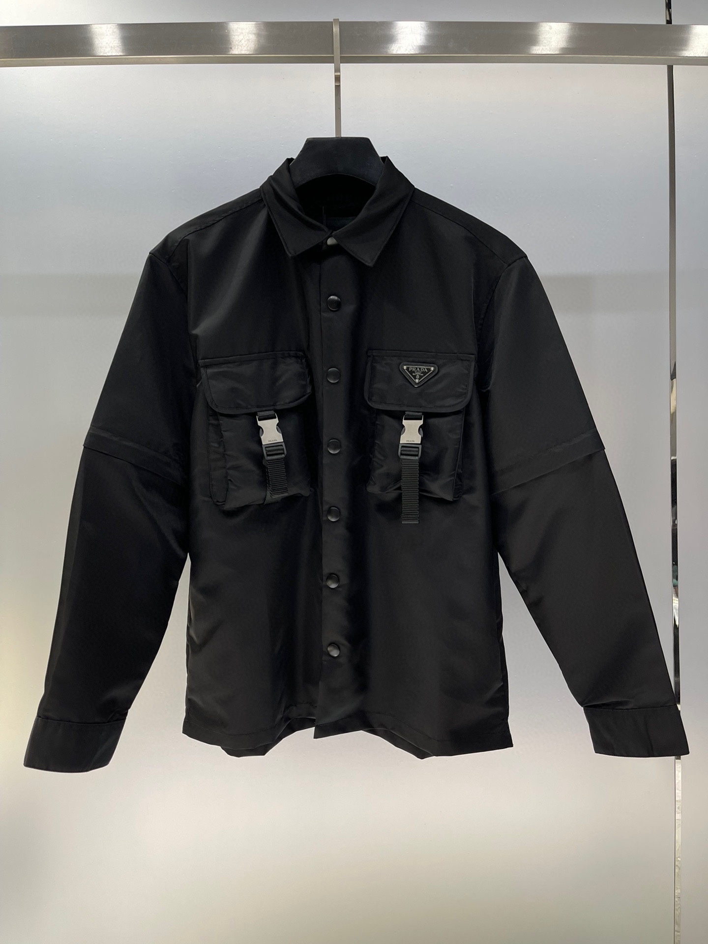 PRADA 프라다 클래식 삼각 로고 나일론 셔츠 재킷 의류