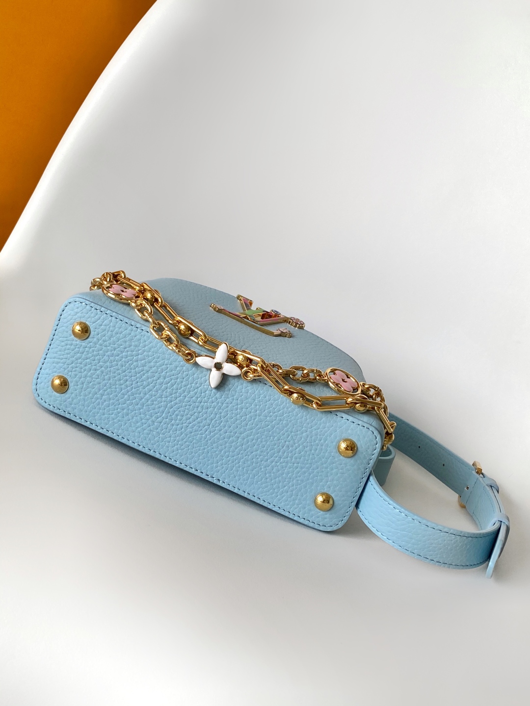 LV 루이비통 Capucines East West Mini 핸드백 가방