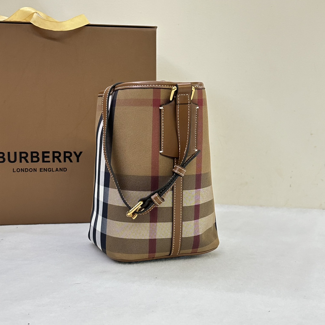 Burberry 버버리 미니 버킷백 숄더백 크로스백 가방