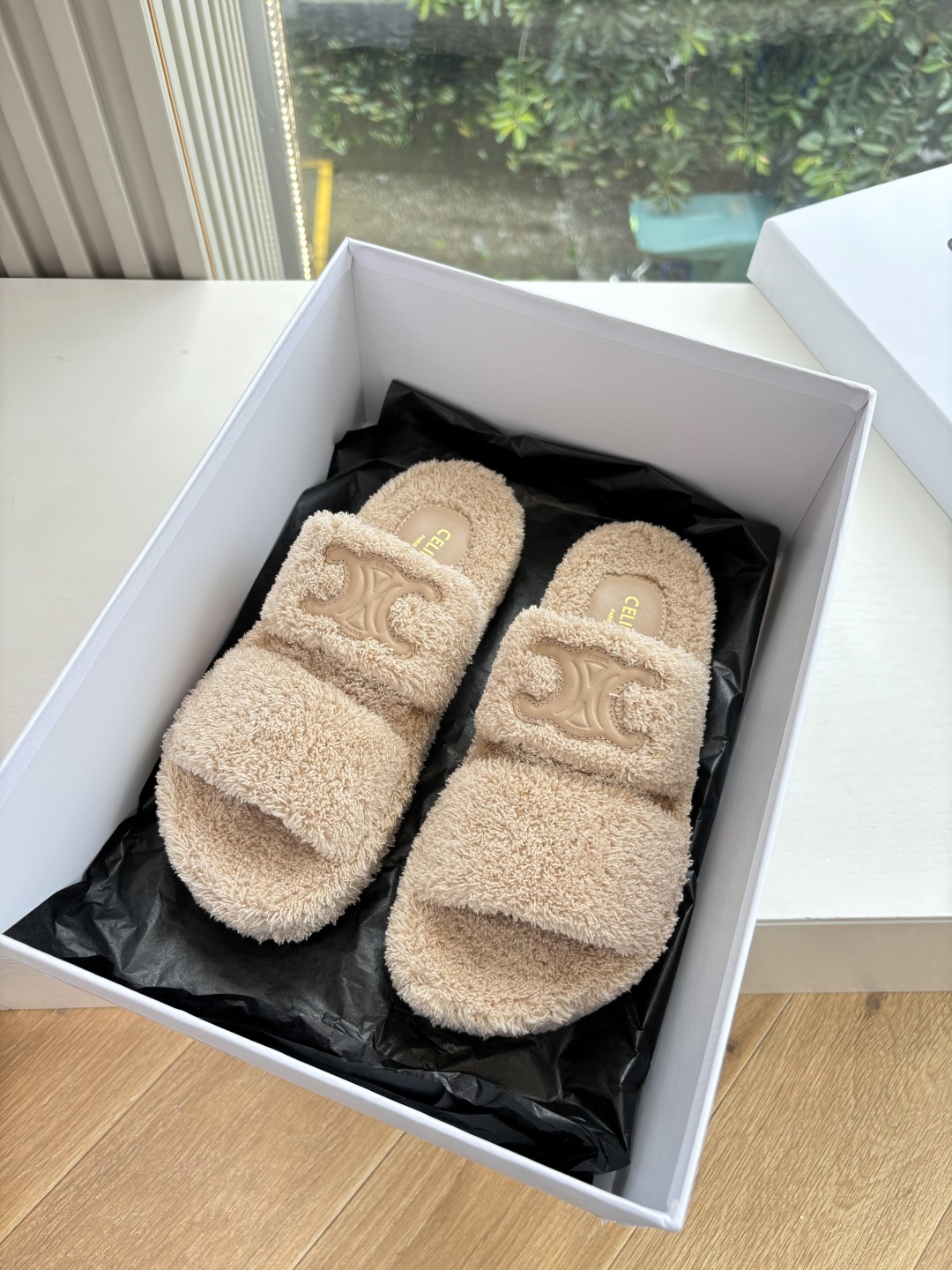 CELINE 셀린느 퍼 슬리퍼 신발