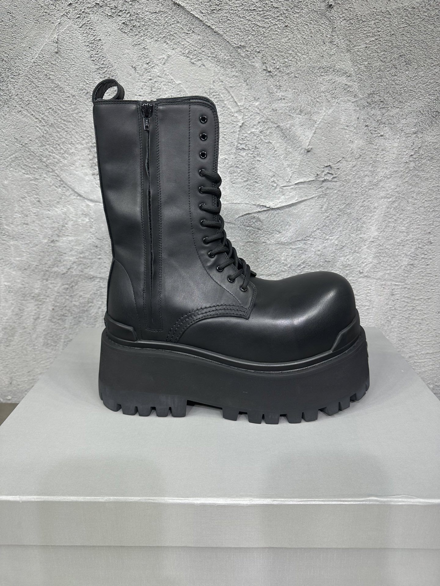 Balenciaga 발렌시아가 2145 COMBAT STRIKE 지퍼 부츠 신발