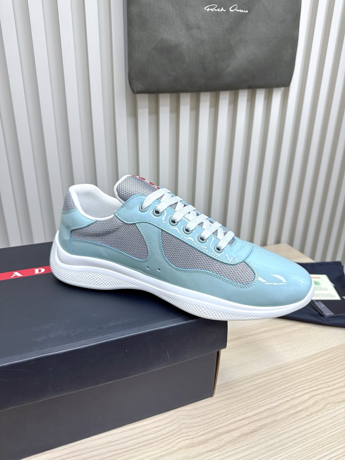 Prada 프라다 남성 캐주얼 스니커즈 신발