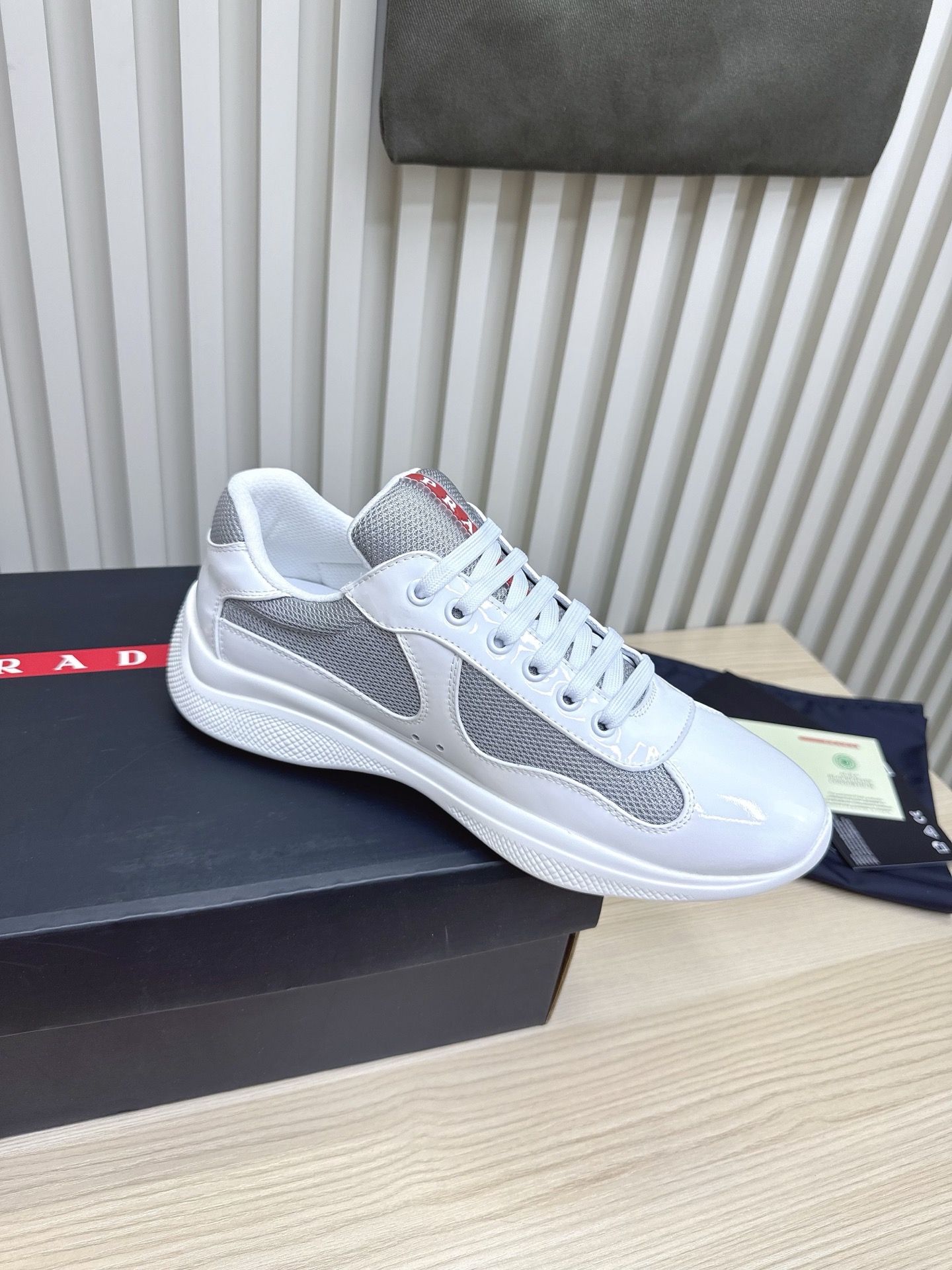 Prada 프라다 남성 캐주얼 스니커즈 신발