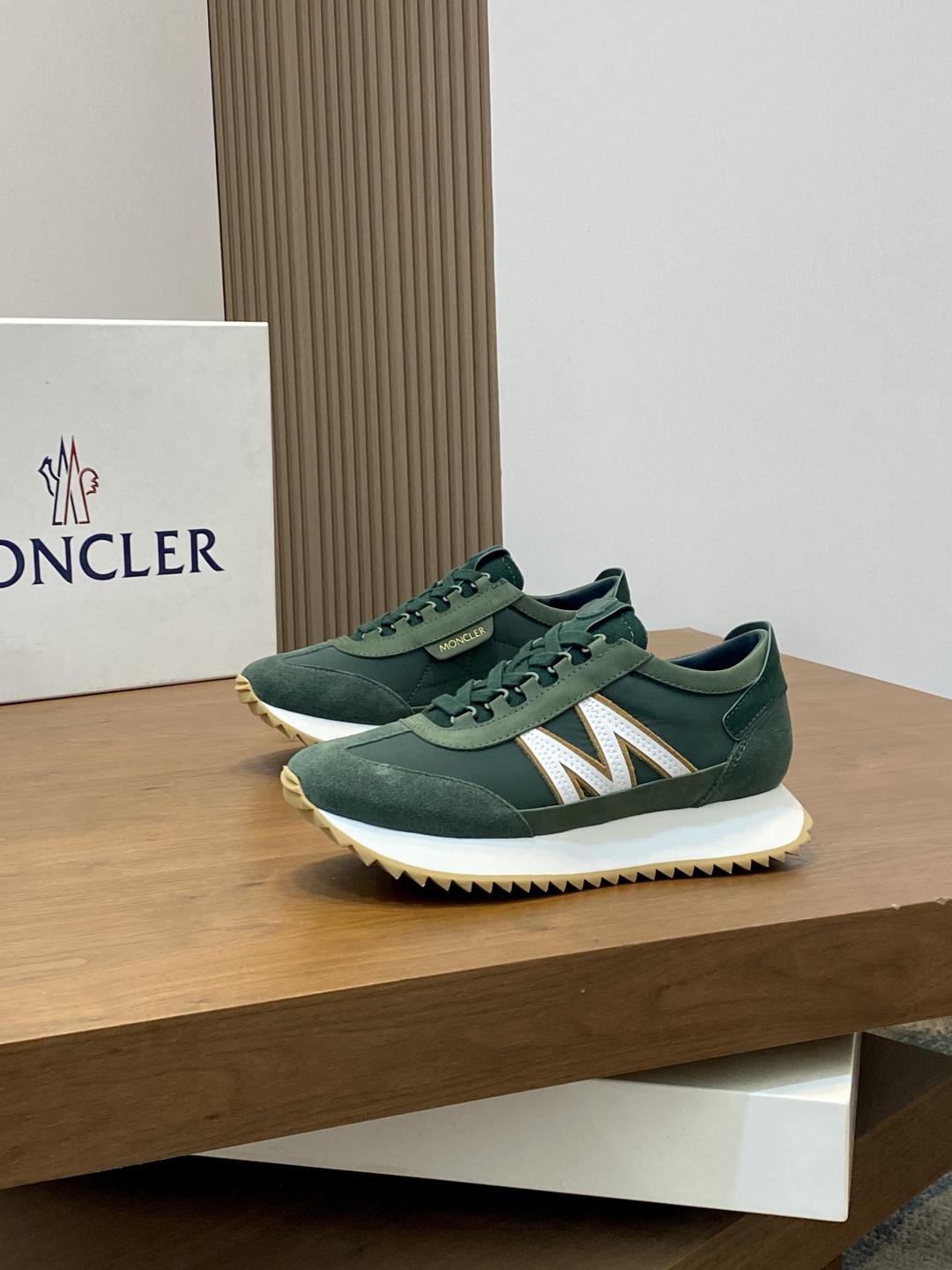 Moncler 몽클레어 남성 스니커즈 신발