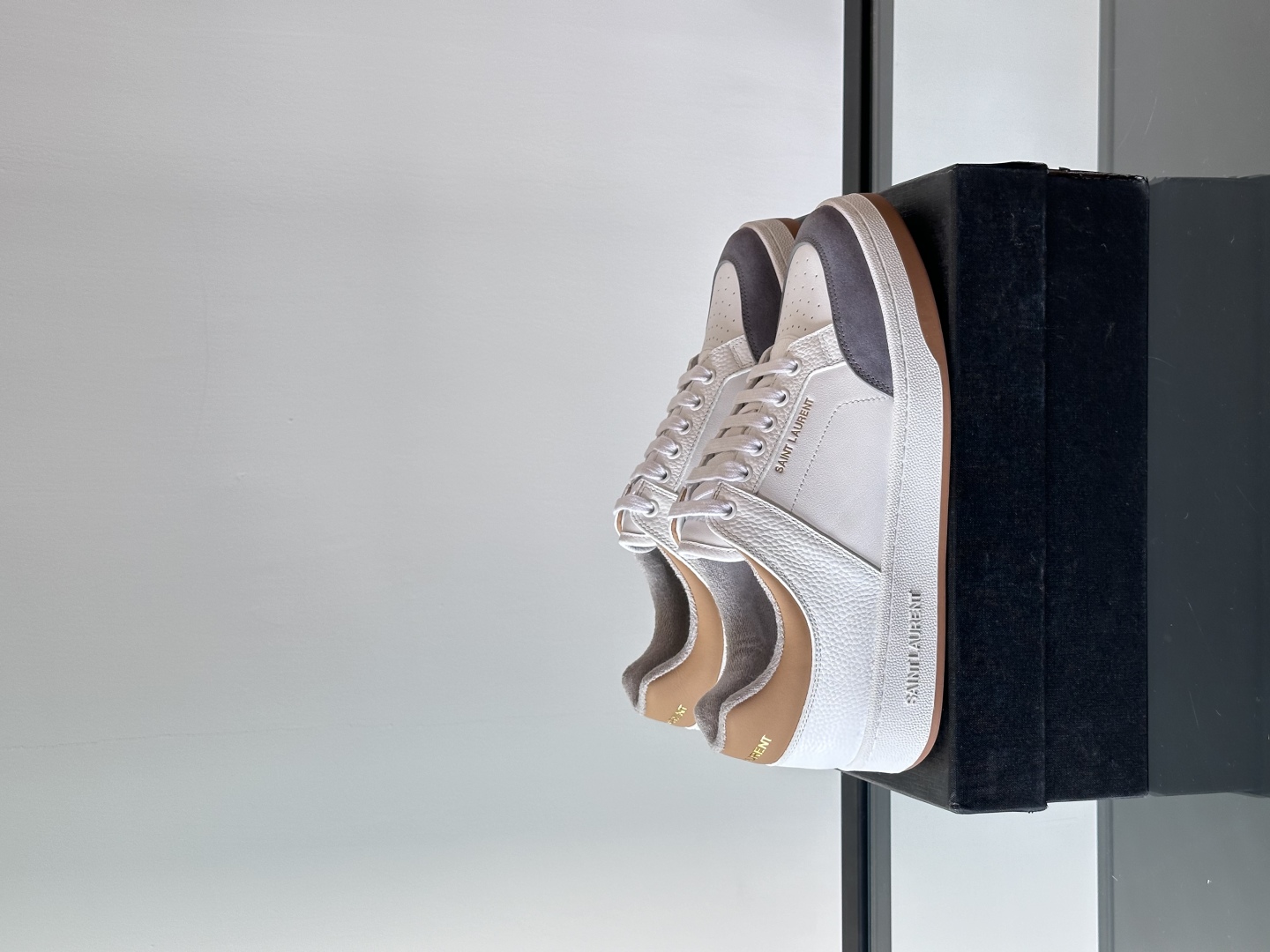 Saint Laurent YSL 생로랑 남성 로우탑 스니커즈 신발