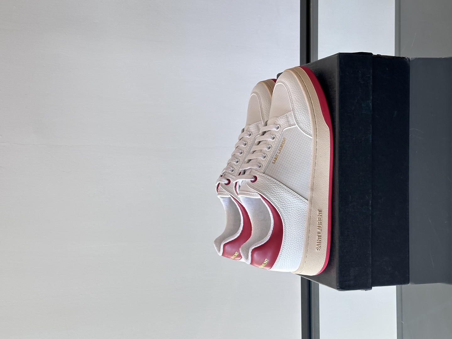 Saint Laurent YSL 생로랑 남성 로우탑 스니커즈 신발