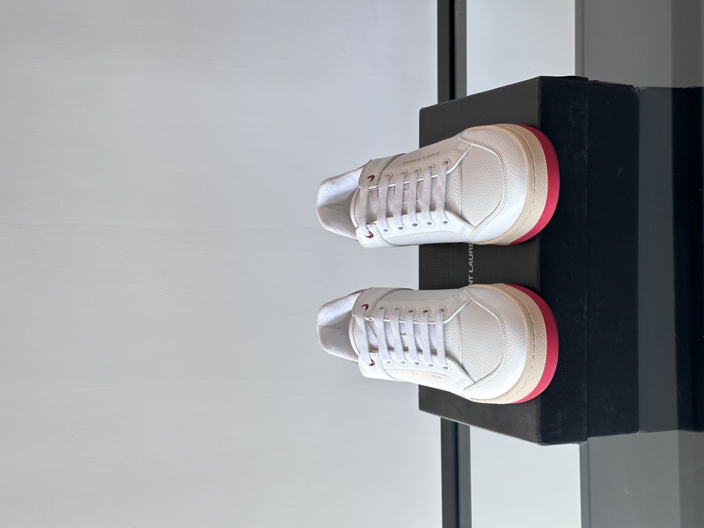 Saint Laurent YSL 생로랑 남성 로우탑 스니커즈 신발