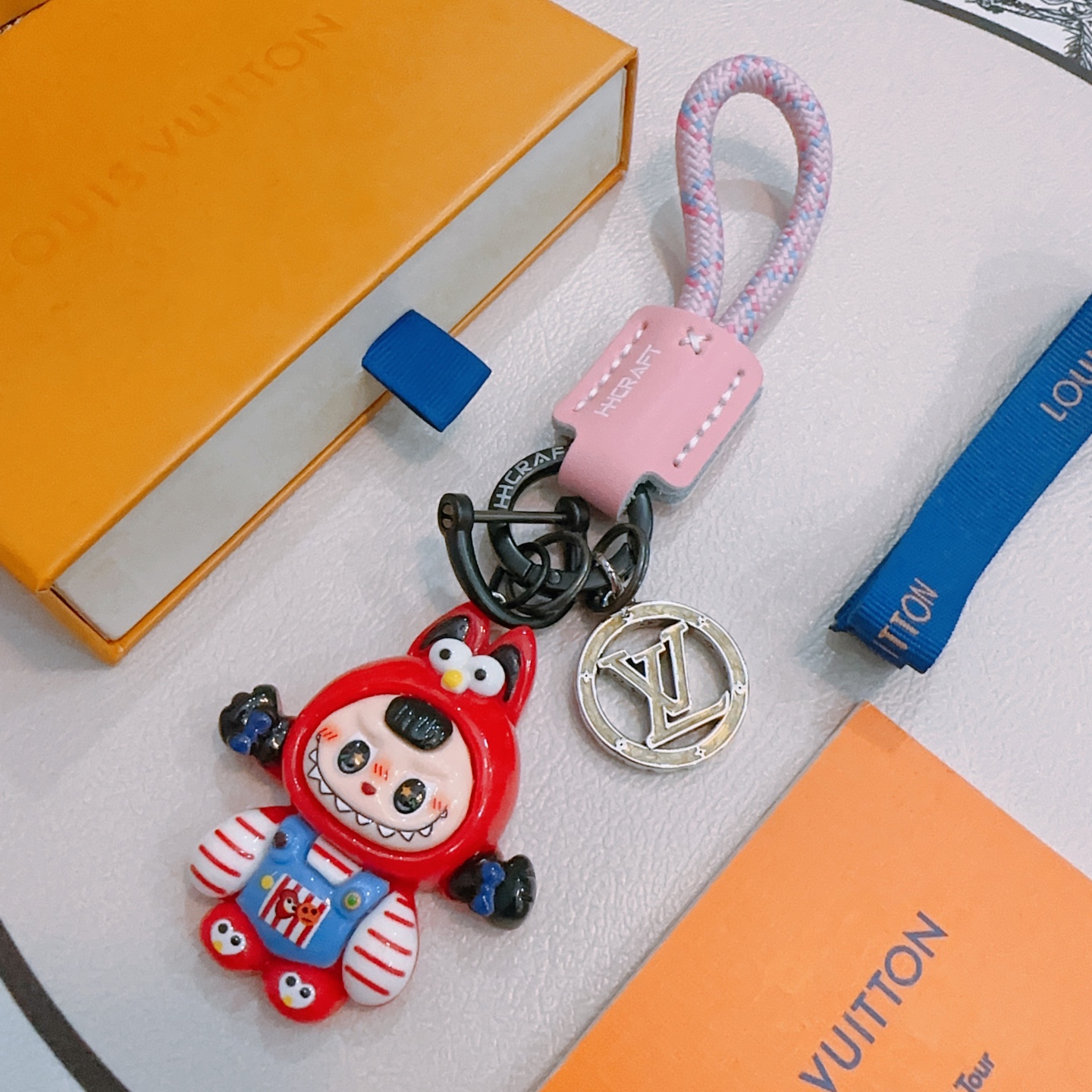 Louis Vuitton × Labubu 콜라보 LV 키링 열쇠고리 악세사리