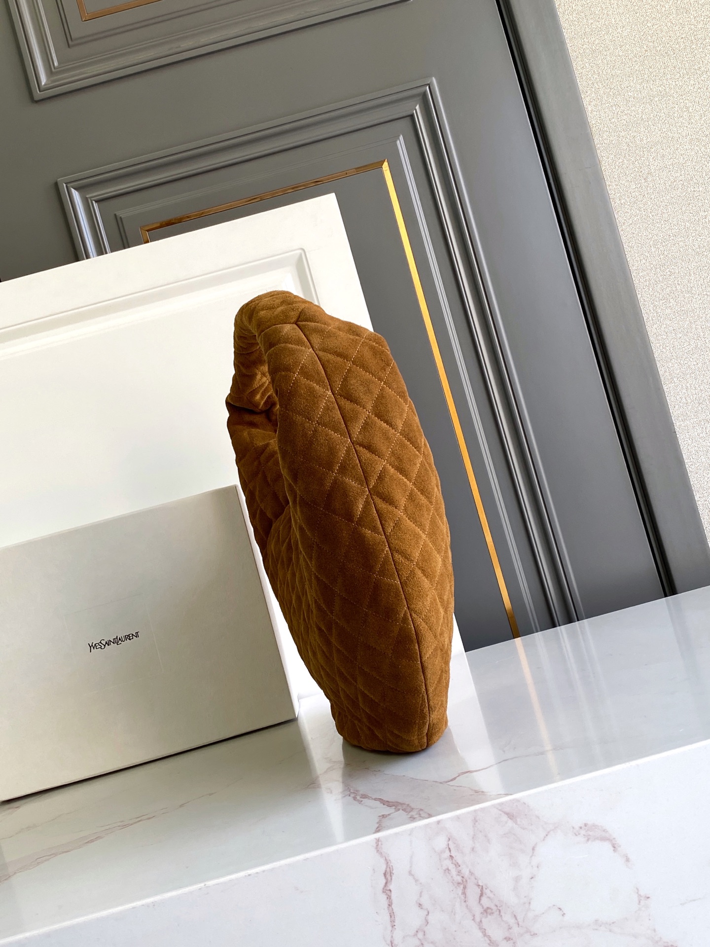 YSL ICARE 생로랑 퀼팅 스웨이드 호보백 가방