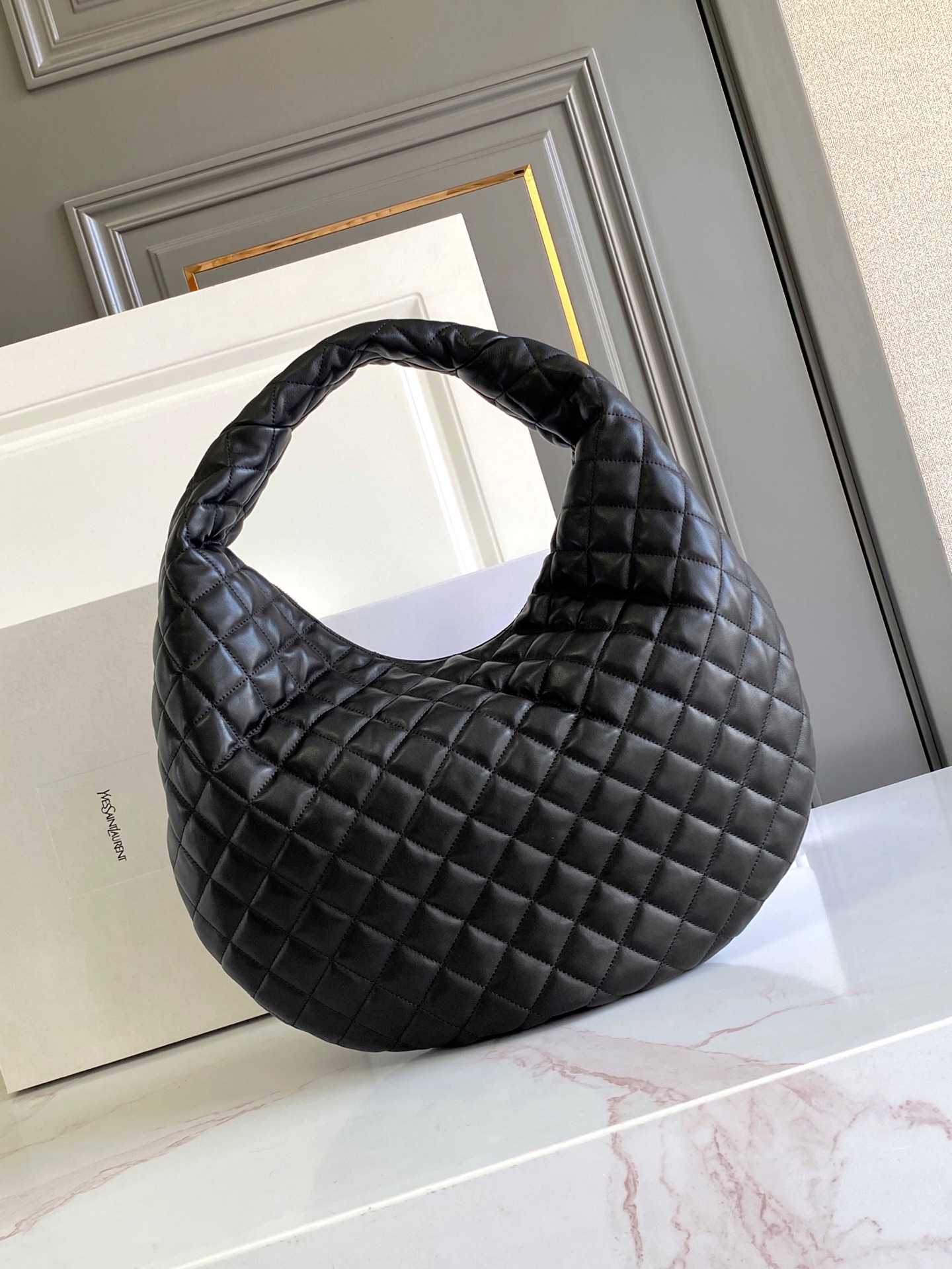 YSL ICARE 생로랑 퀼팅 나파 가죽 호보백 가방