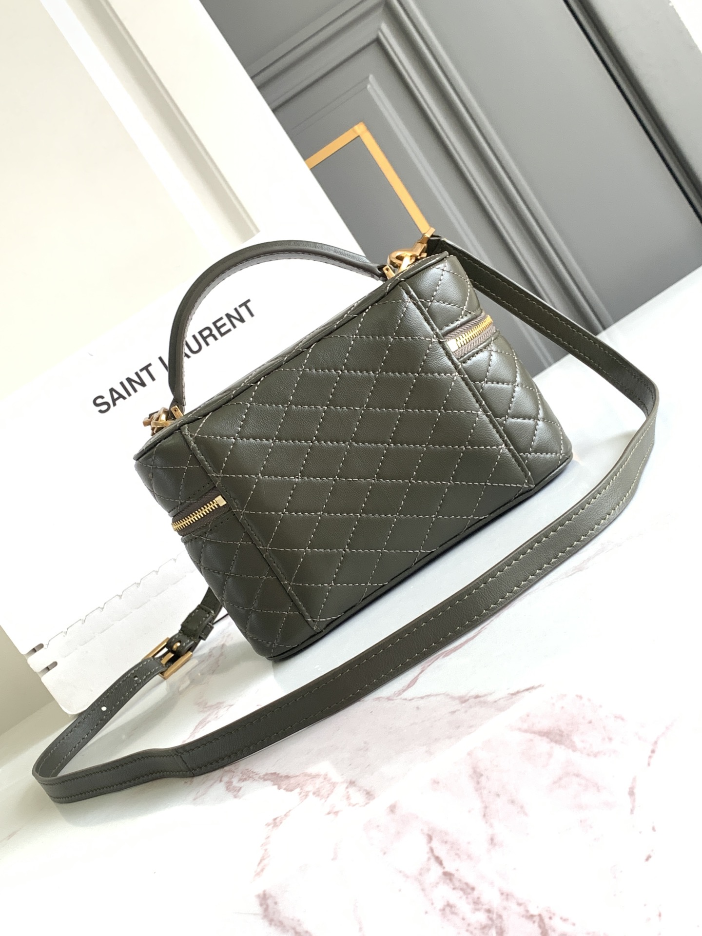 YSL GABY VANITY BAG 생로랑 미니 양가죽 크로스바디 가방