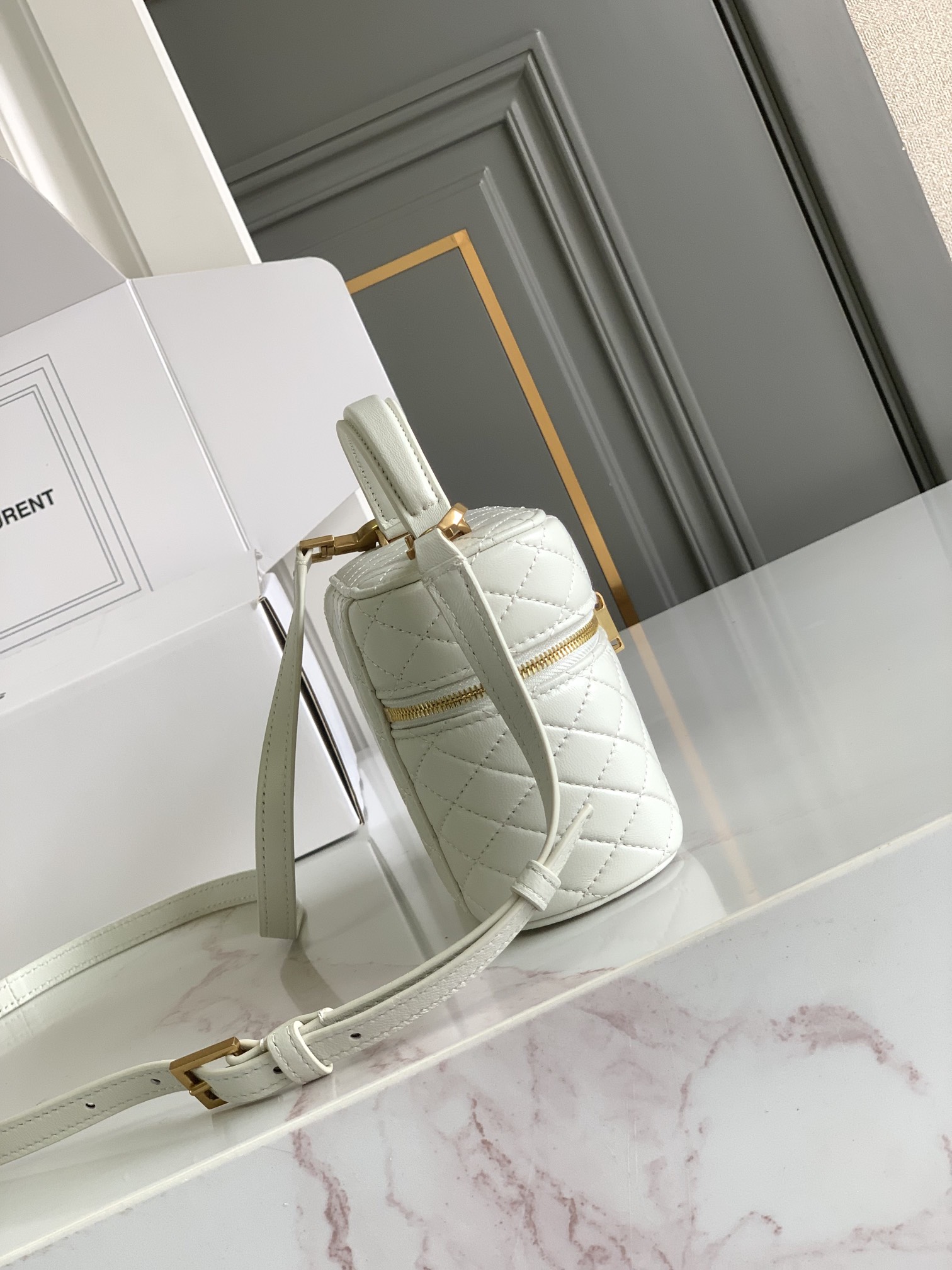 YSL GABY VANITY BAG 생로랑 미니 양가죽 크로스바디 가방