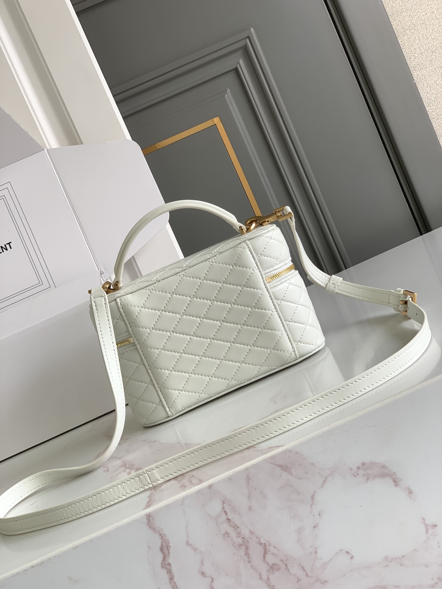 YSL GABY VANITY BAG 생로랑 미니 양가죽 크로스바디 가방