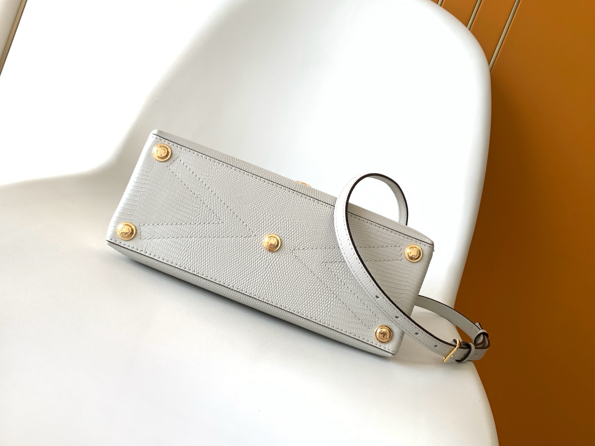 LV 루이비통 N86012 Rose des Vents 스몰 핸드백 가방