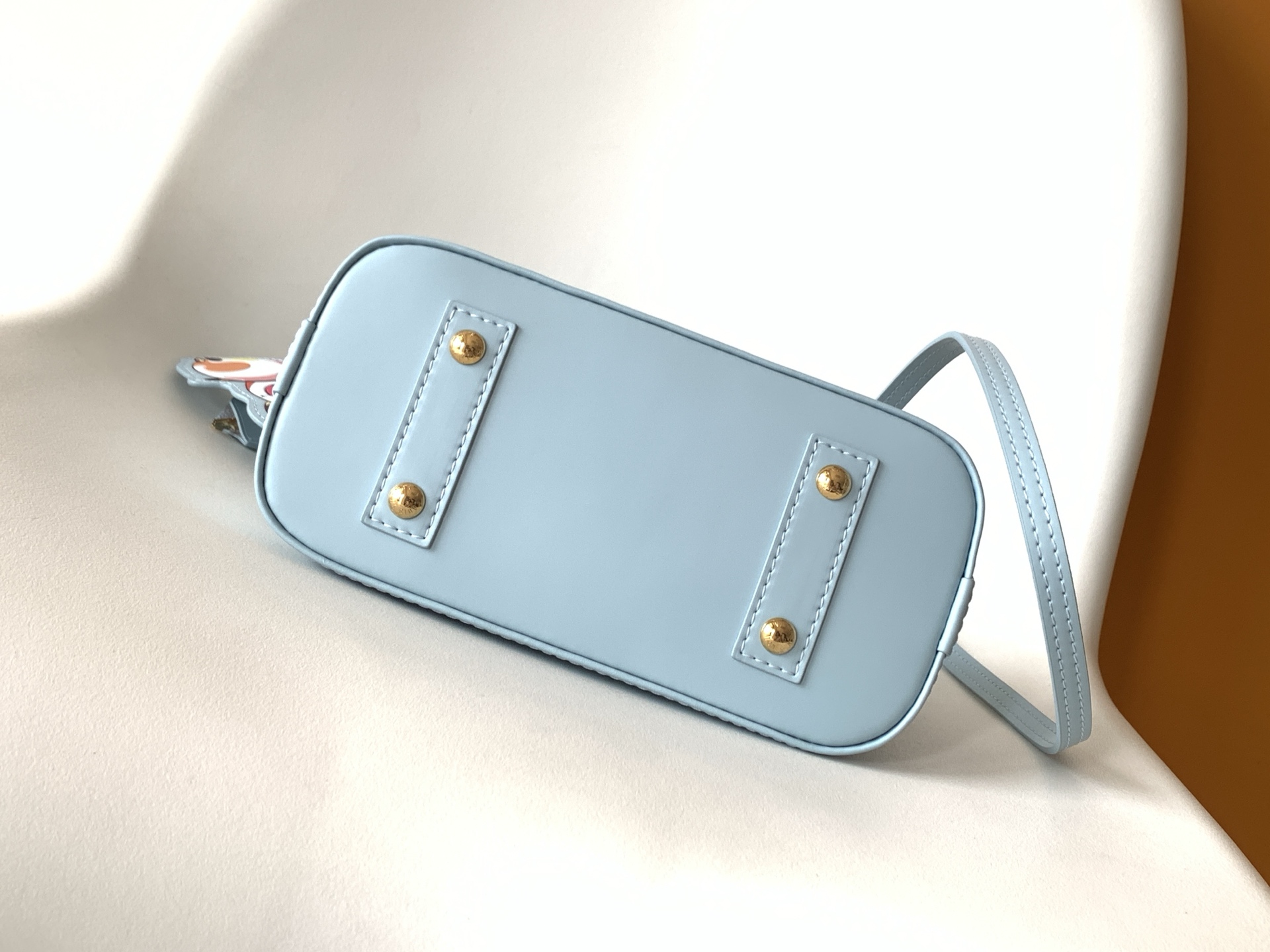 LV 루이비통 M14197 연블루 핸드백 가방