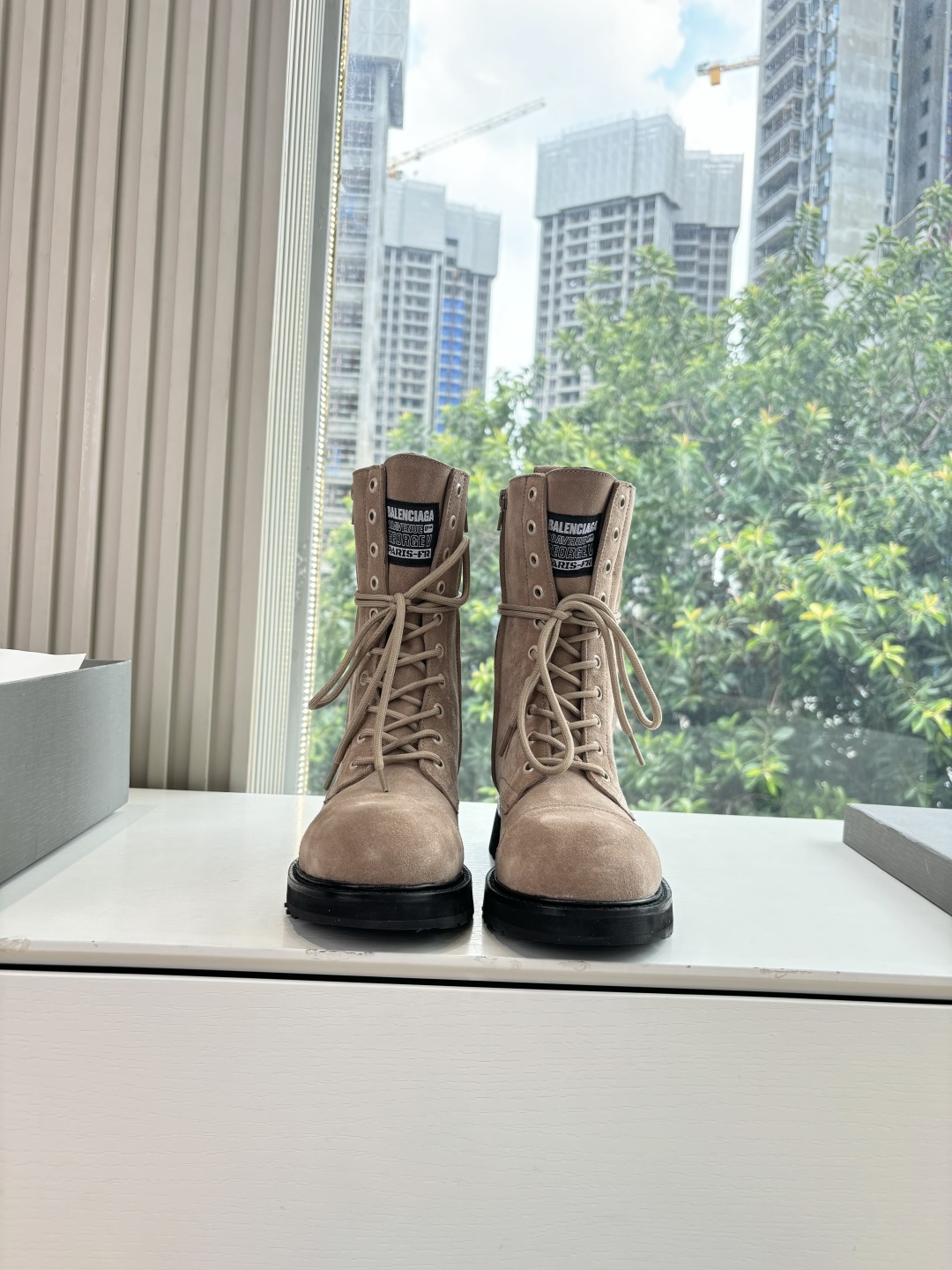 Balenciaga 발렌시아가 레이스업 마틴 부츠 / 바이커 부츠 신발