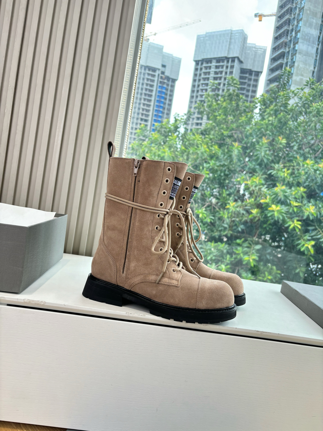 Balenciaga 발렌시아가 레이스업 마틴 부츠 / 바이커 부츠 신발