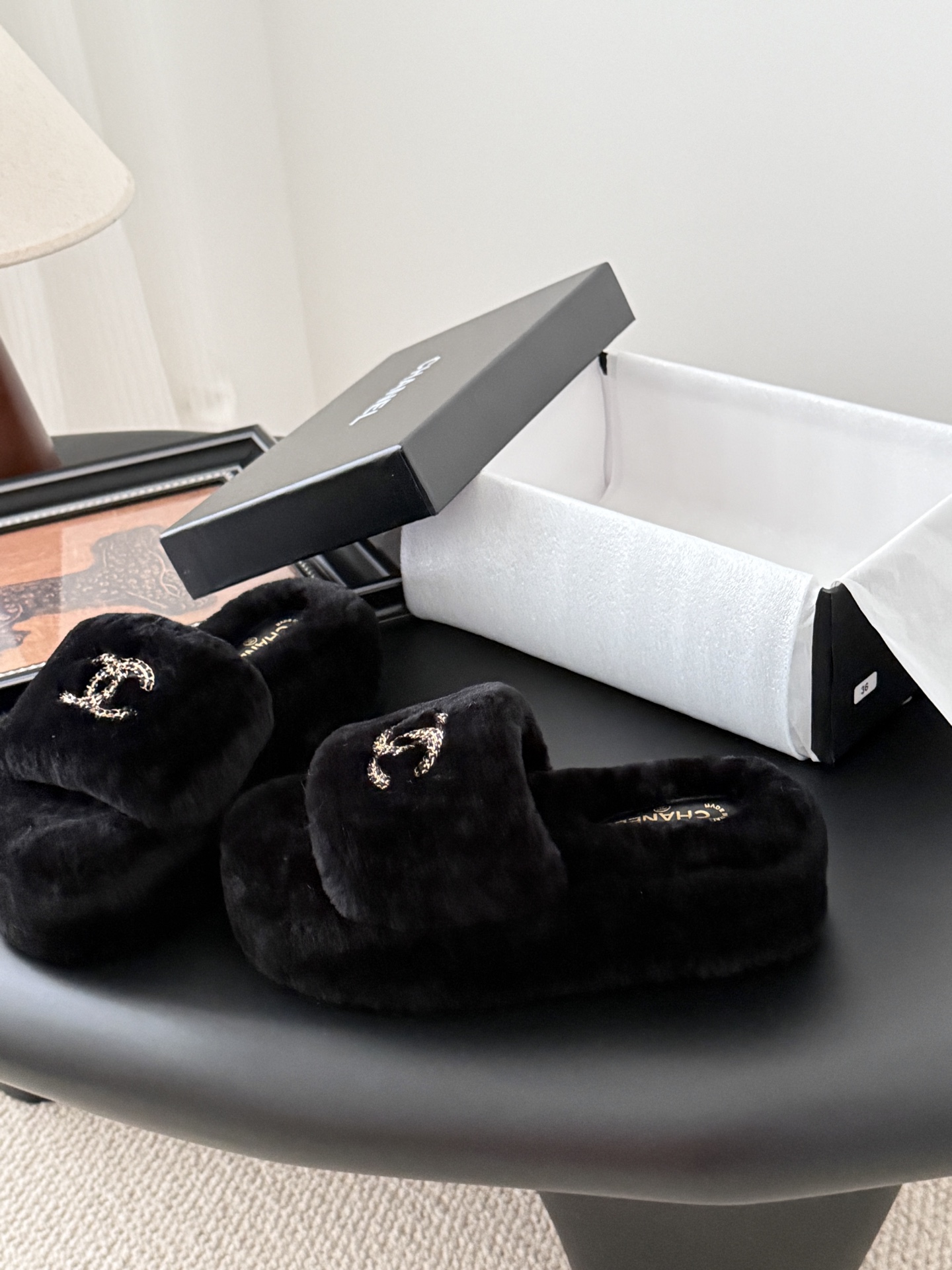 Chanel 샤넬 퍼 슬리퍼 신발