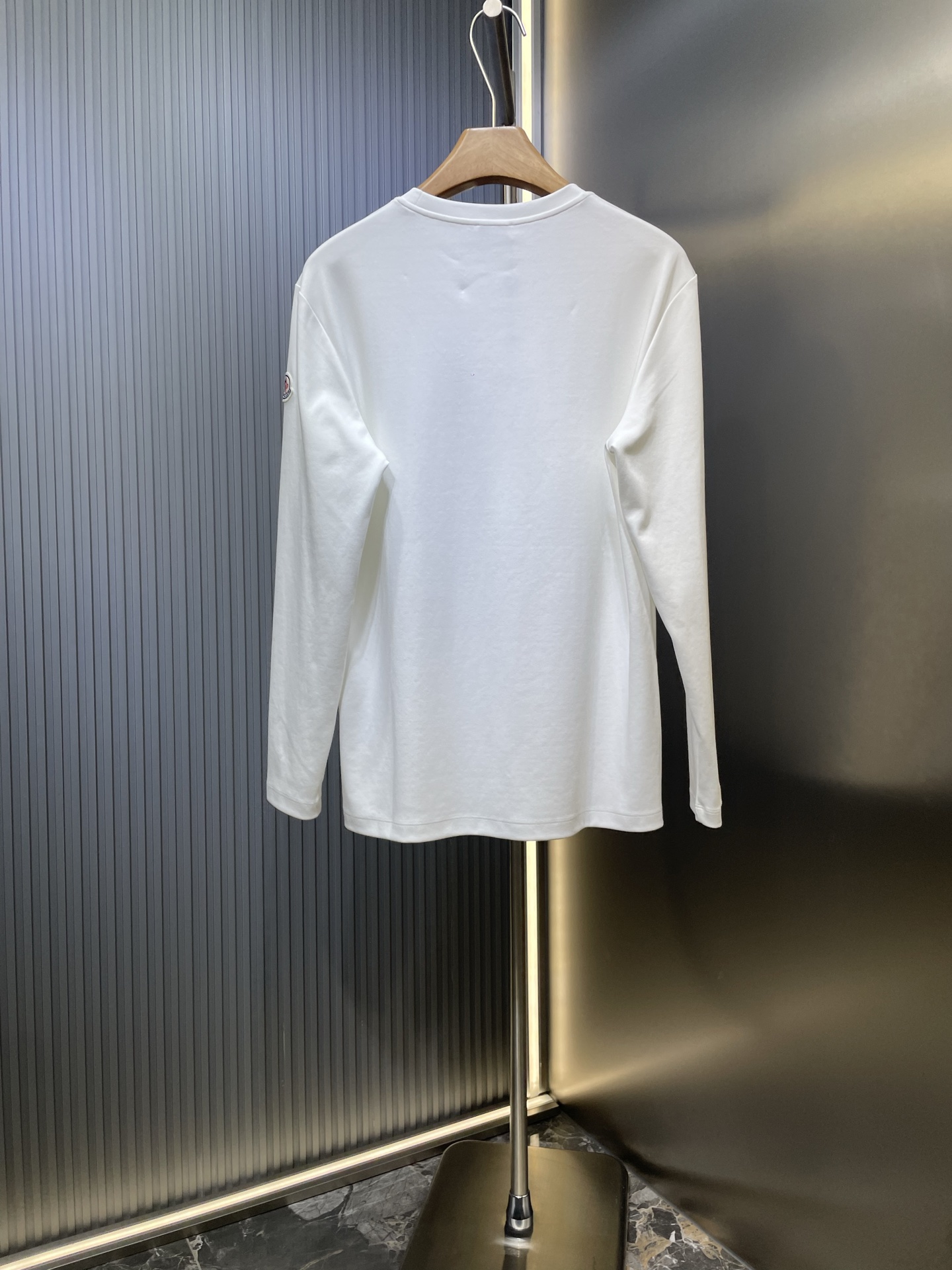 Moncler 몽클레어 몽클레르 로고 프린트 긴팔 티셔츠 의류