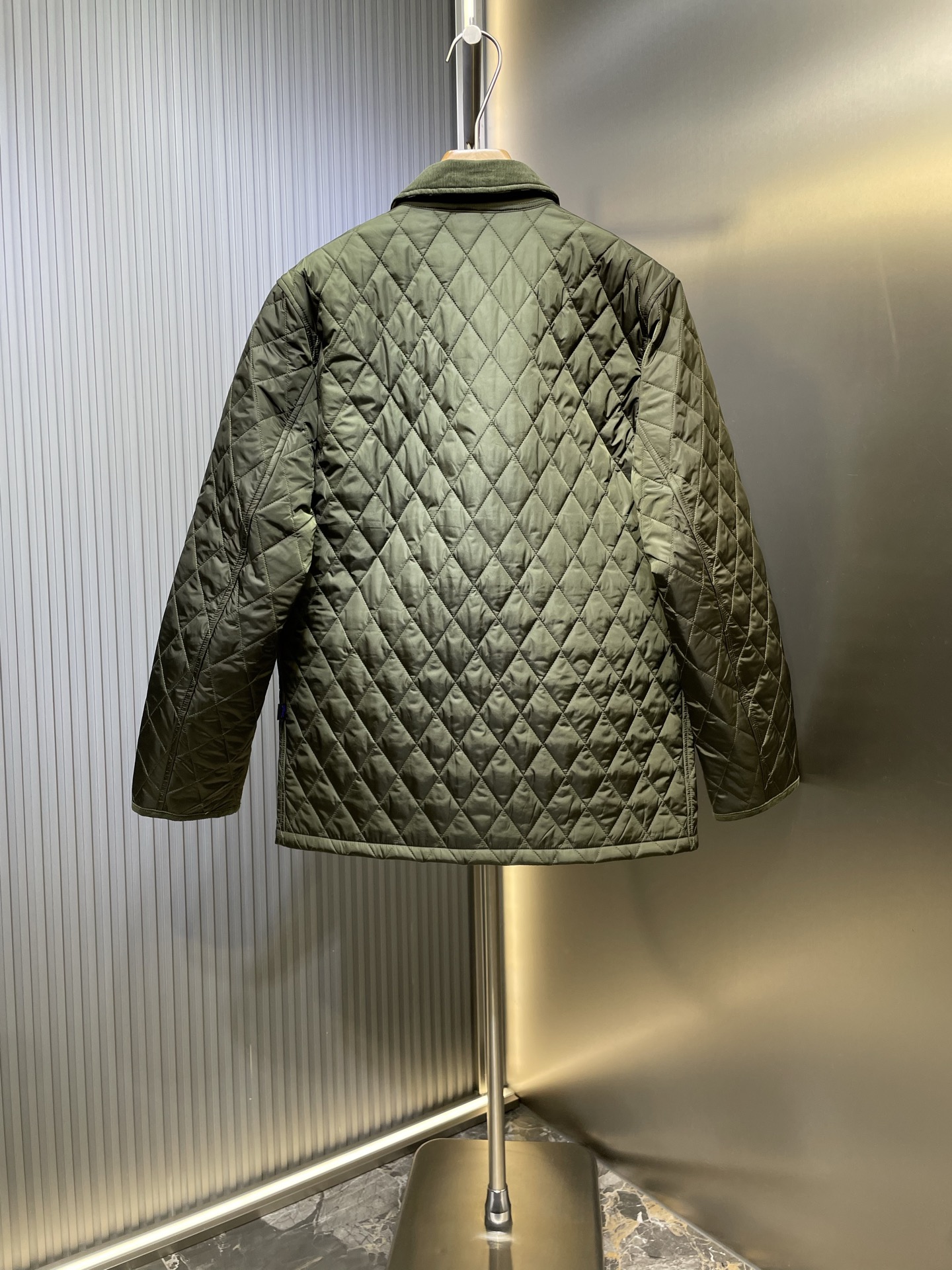 Burberry 버버리 체크 퀄팅 카라 패딩 점퍼 자켓 의류