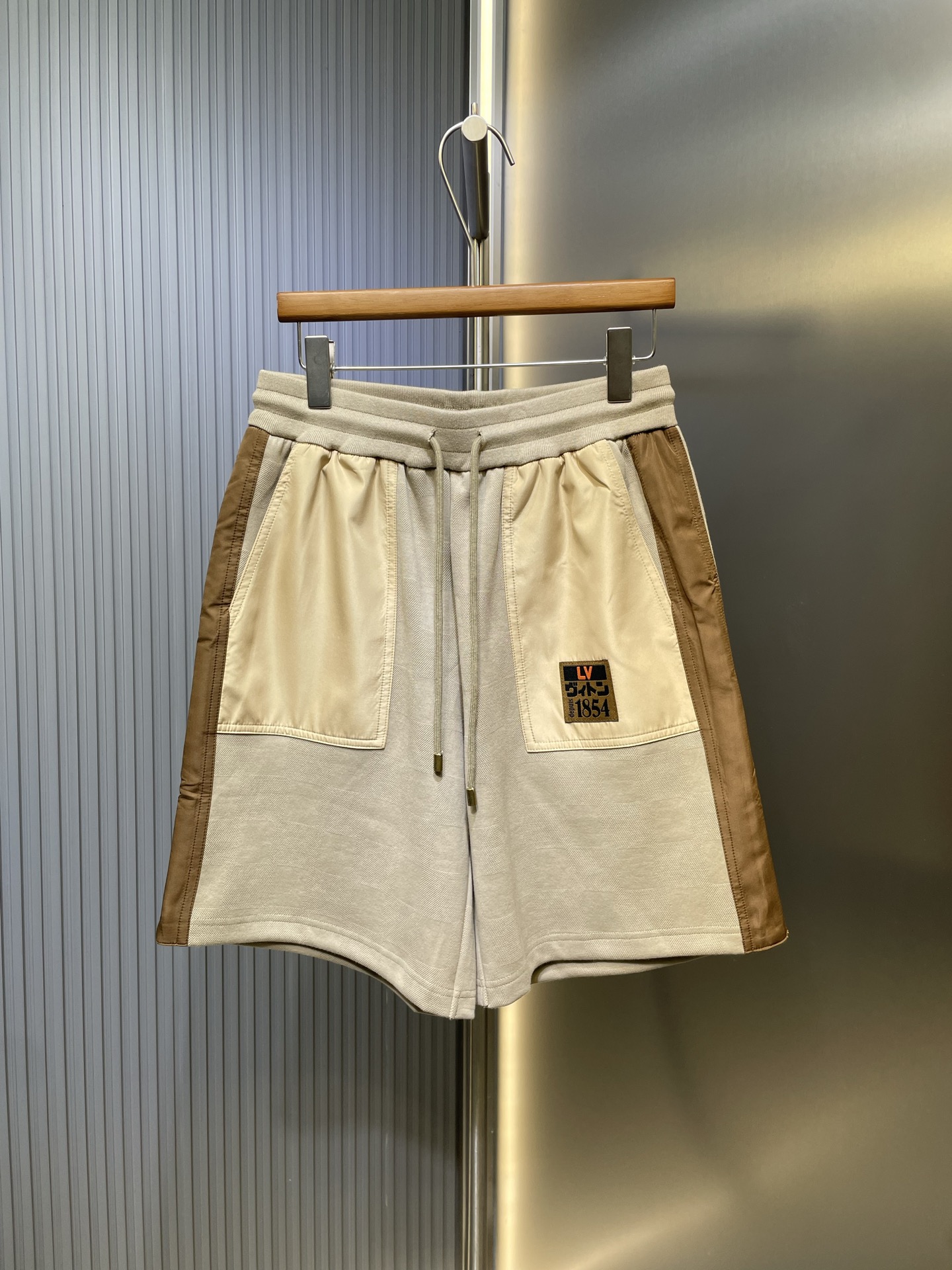 Louis Vuitton LV 루이비통 체커보드 패턴 포인트 숏팬츠 반바지 의류