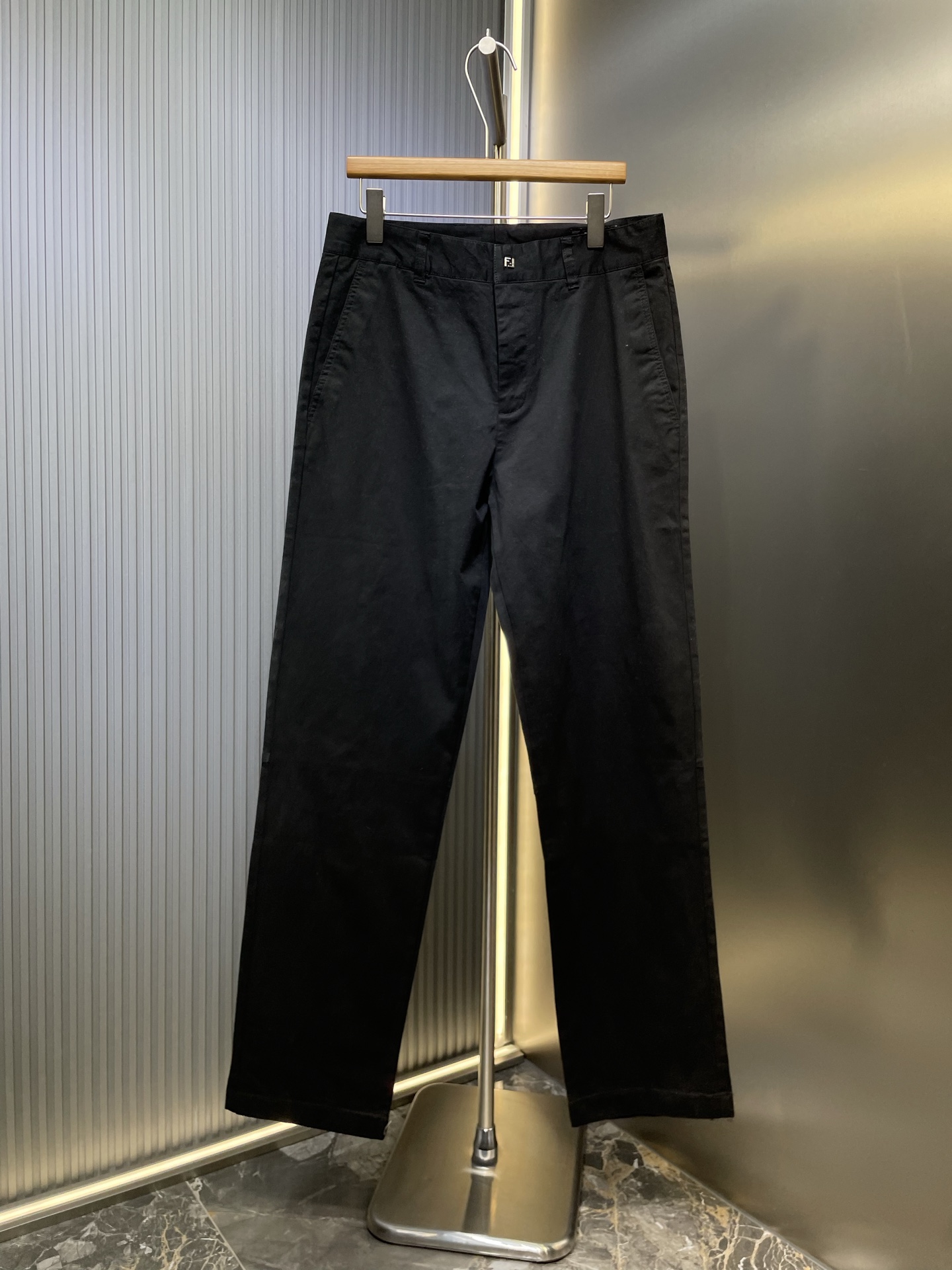 Prada 프라다 삼각 로고 포인트 슬랙스 팬츠 바지 의류