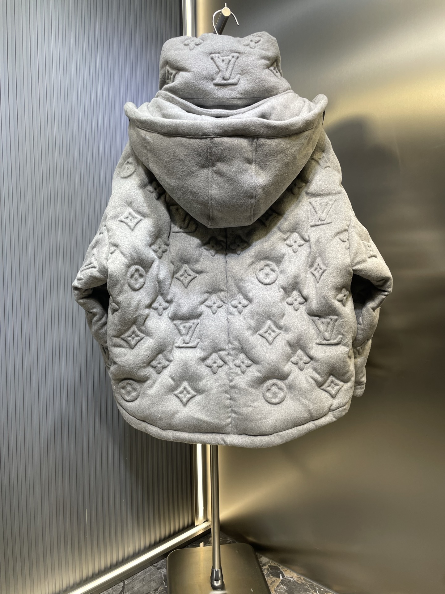 Louis Vuitton LV 루이비통 플로럴 엠보싱 패딩 재킷 자켓 점퍼 의류