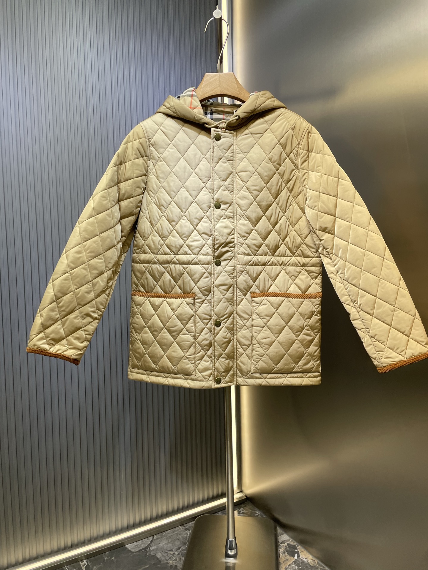 Burberry 버버리 후드 패딩 자켓 재킷 의류