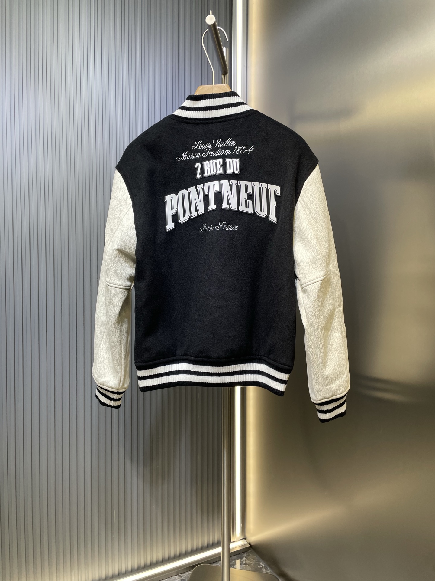 LV 루이비통 바시티 점퍼 자켓 의류