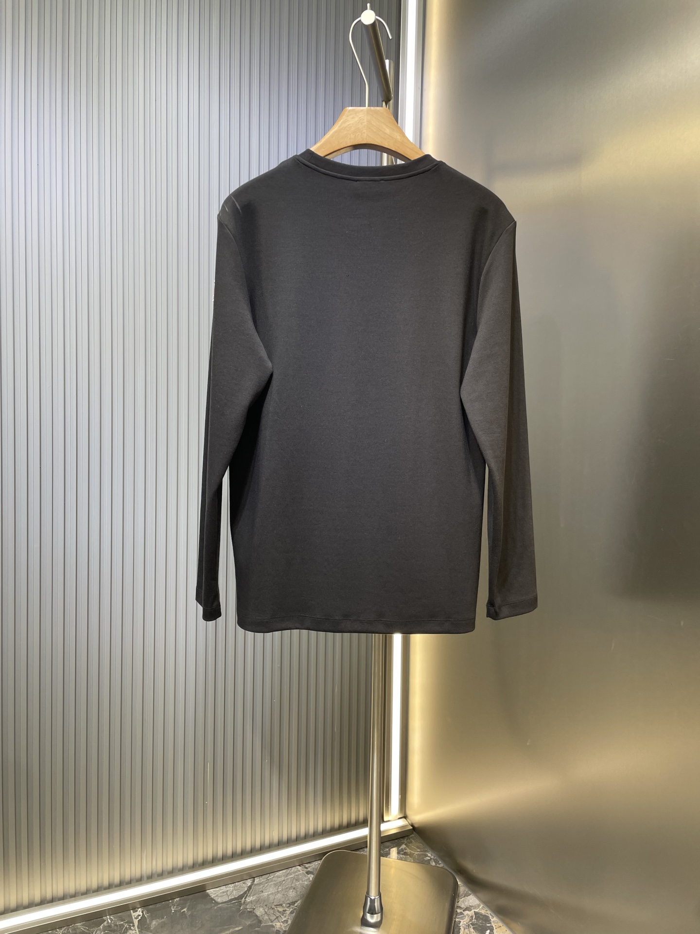 Moncler 몽클레어 몽클레르 로고 프린트 긴팔 티셔츠 의류