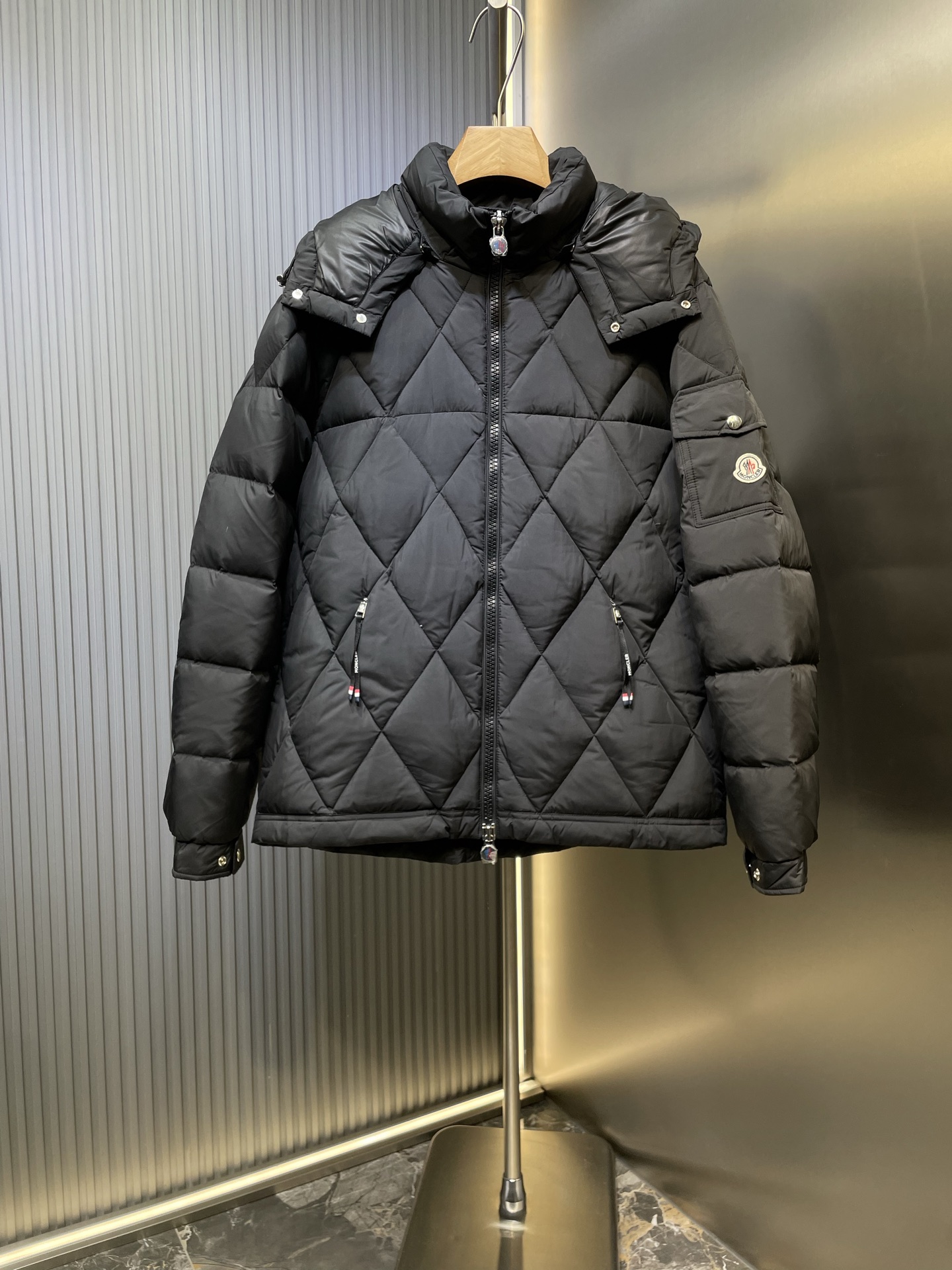 Moncler 몽클레어 몽클레르 패딩 점퍼 자켓 재킷 의류