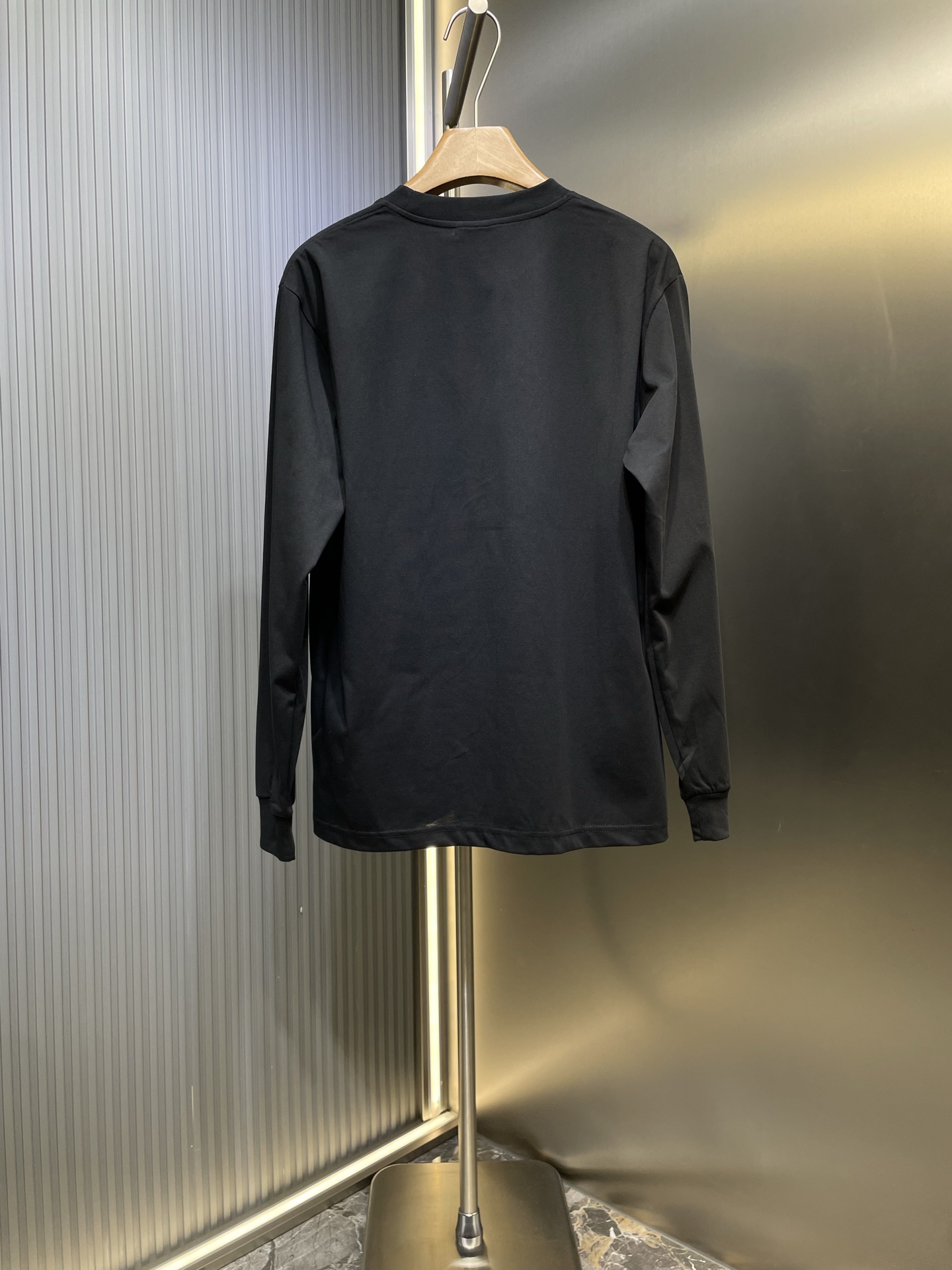 DIOR CD 디올 로고 장식 롱슬리브 긴팔 티셔츠 의류