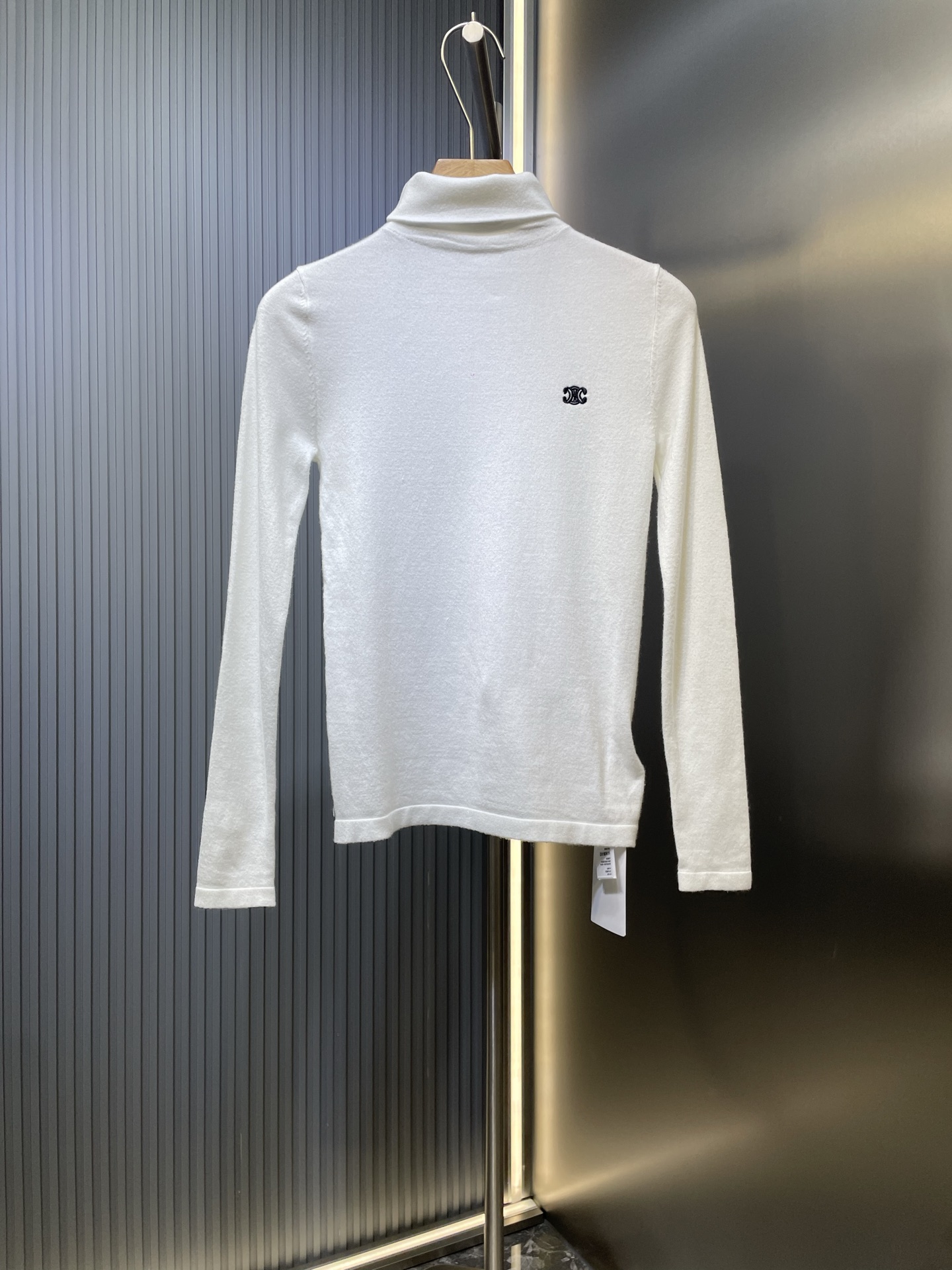 Celine 셀린느 슬림핏 하이넥 이너탑 상의 의류