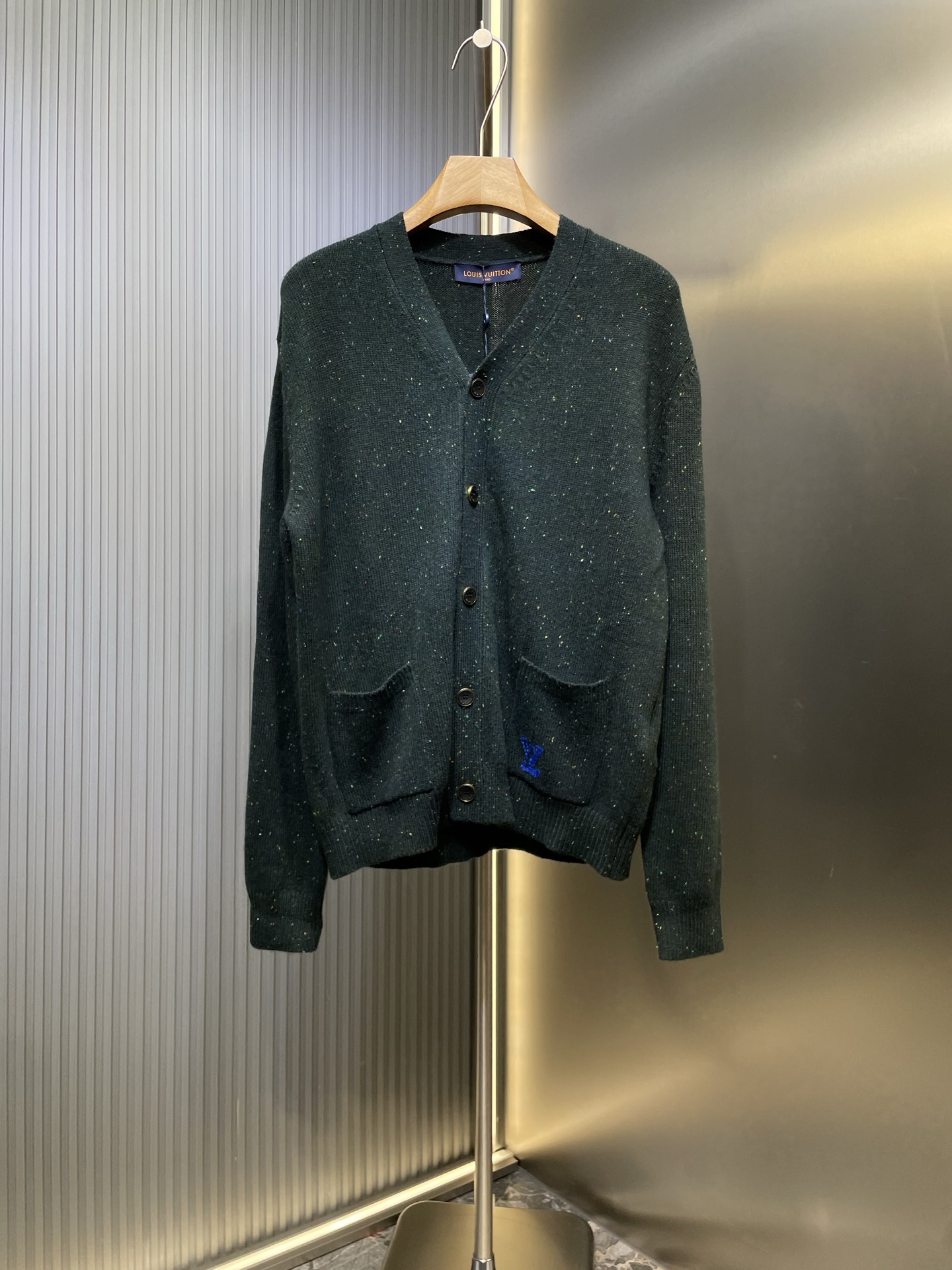 LV 루이비통 캐시미어 가디건 의류