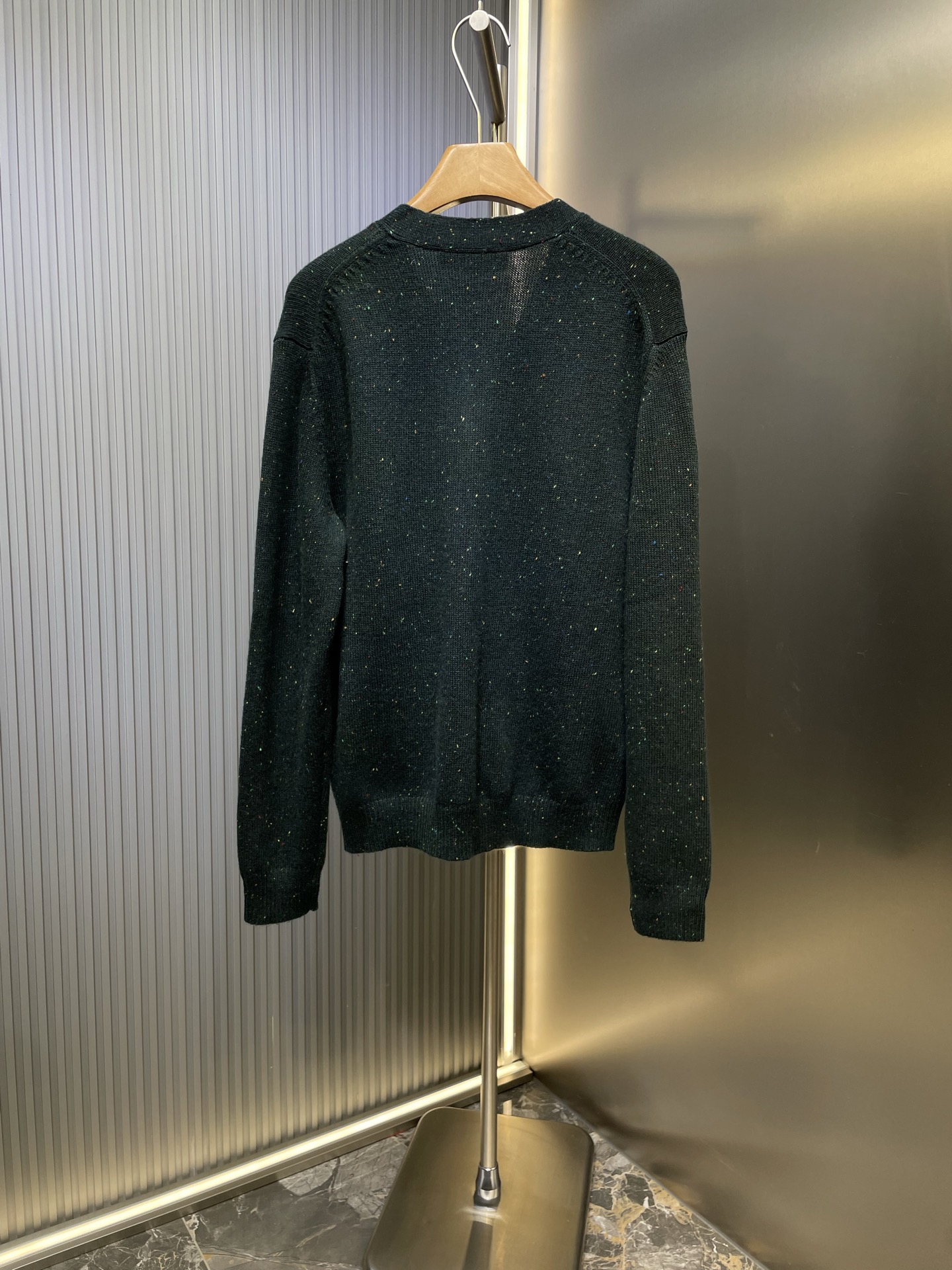 LV 루이비통 캐시미어 가디건 의류