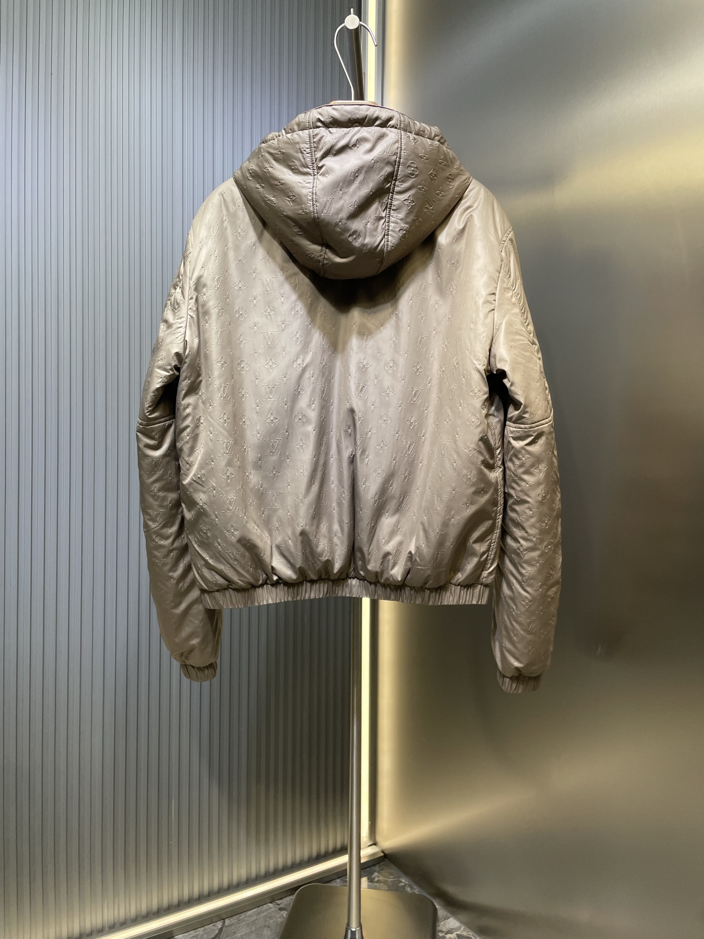 LOUIS VUITTON LV 루이비통 후드 바람막이 자켓 재킷 의류