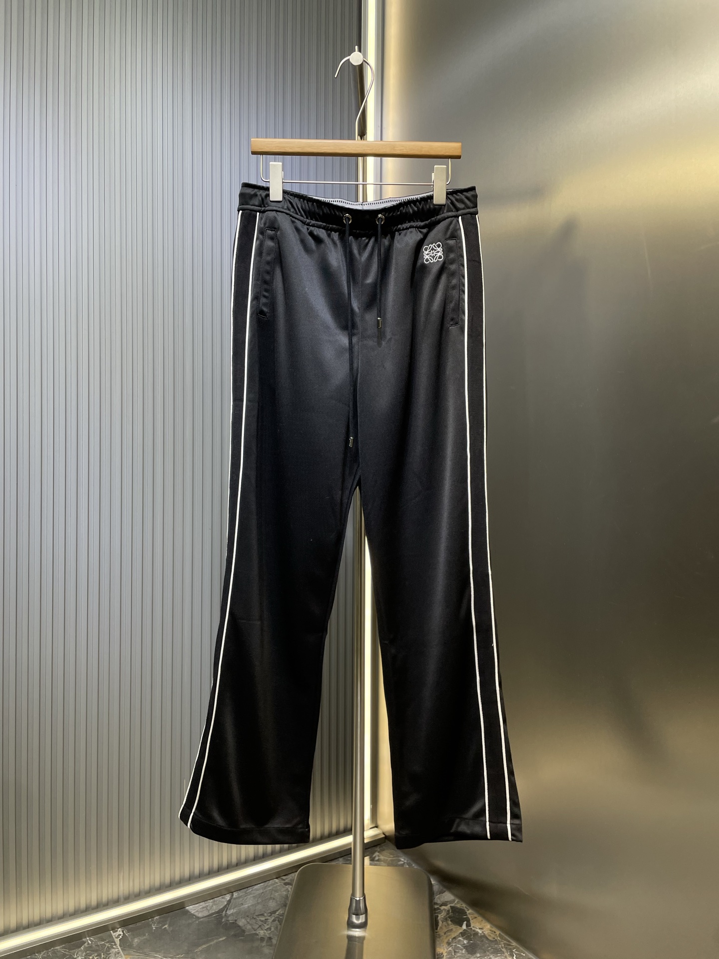 LOEWE 로에베 자수 웨빙 팬츠 바지 의류