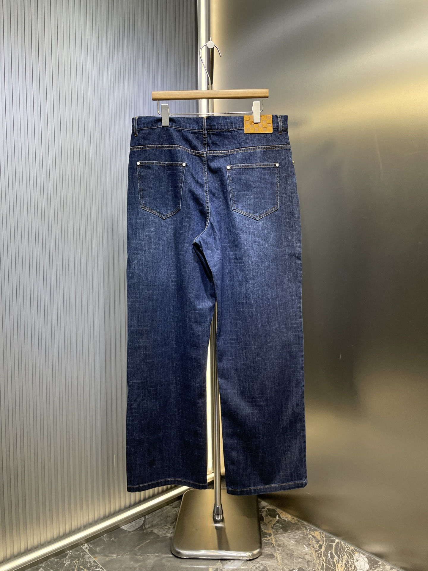 LOUIS VUITTON LV 루이비통 워시드 데님 팬츠 청바지 의류