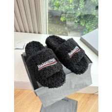 Balenciaga 발렌시아가 퍼 트래퍼 슬리퍼 신발