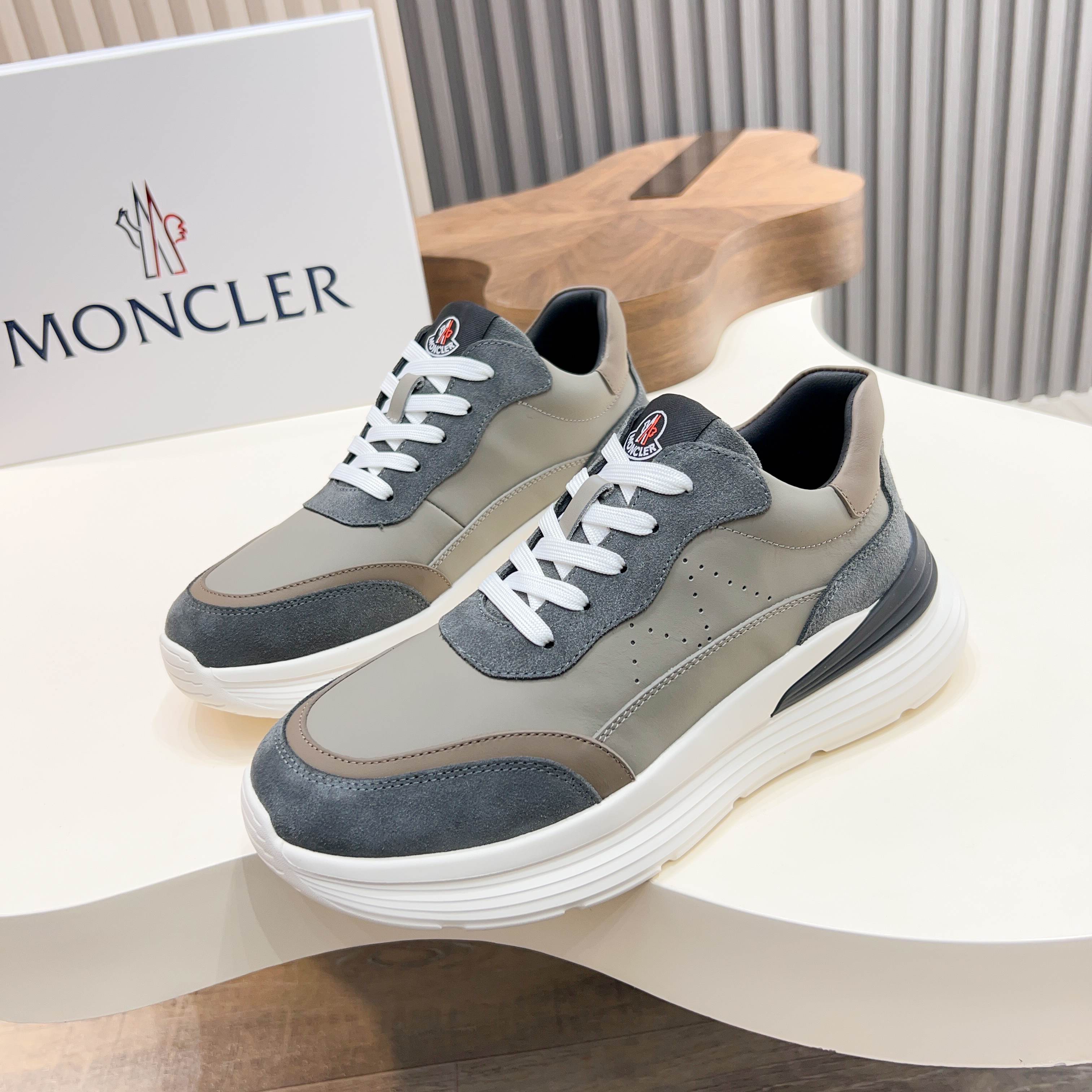 Moncler 몽클레어 몽클레르 남성 스니커즈 신발
