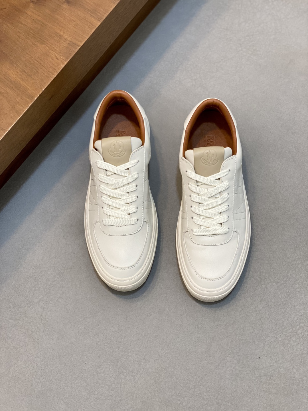 Moncler 몽클레어 몽클레르 남성 스니커즈 신발