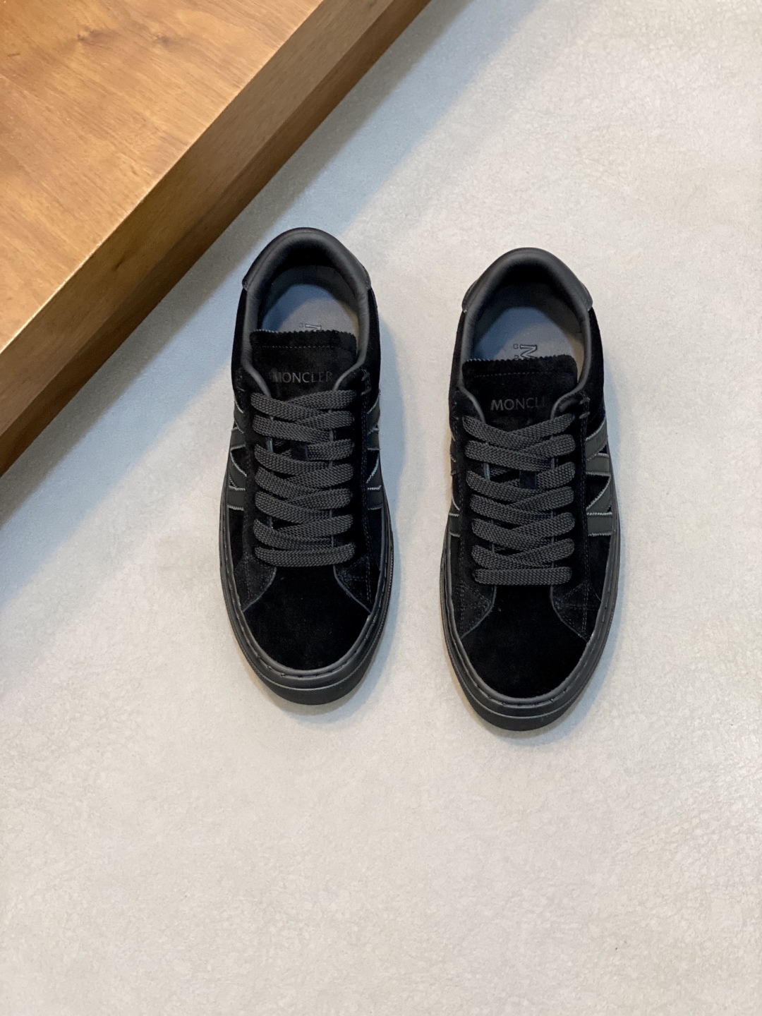 Moncler 몽클레어 몽클레르 남성 스니커즈 신발