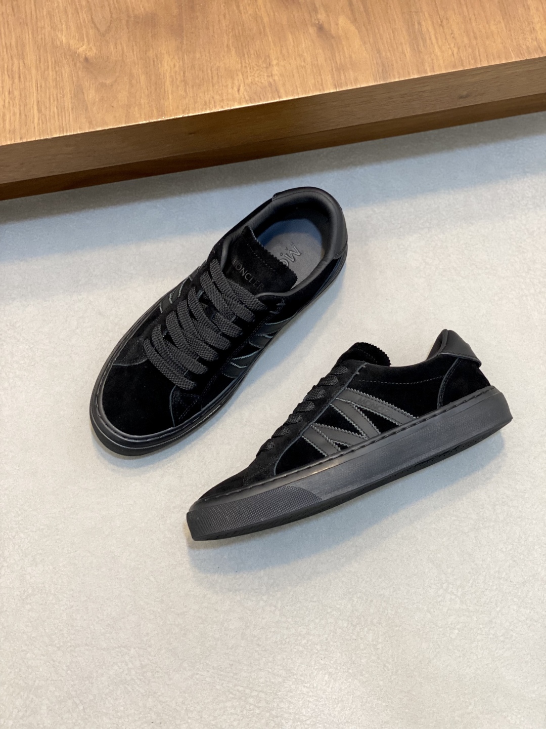 Moncler 몽클레어 몽클레르 남성 스니커즈 신발