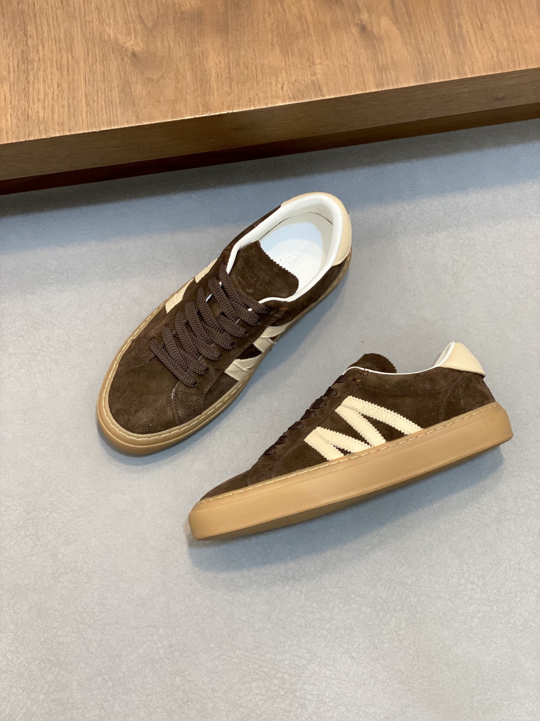 Moncler 몽클레어 몽클레르 남성 스니커즈 신발