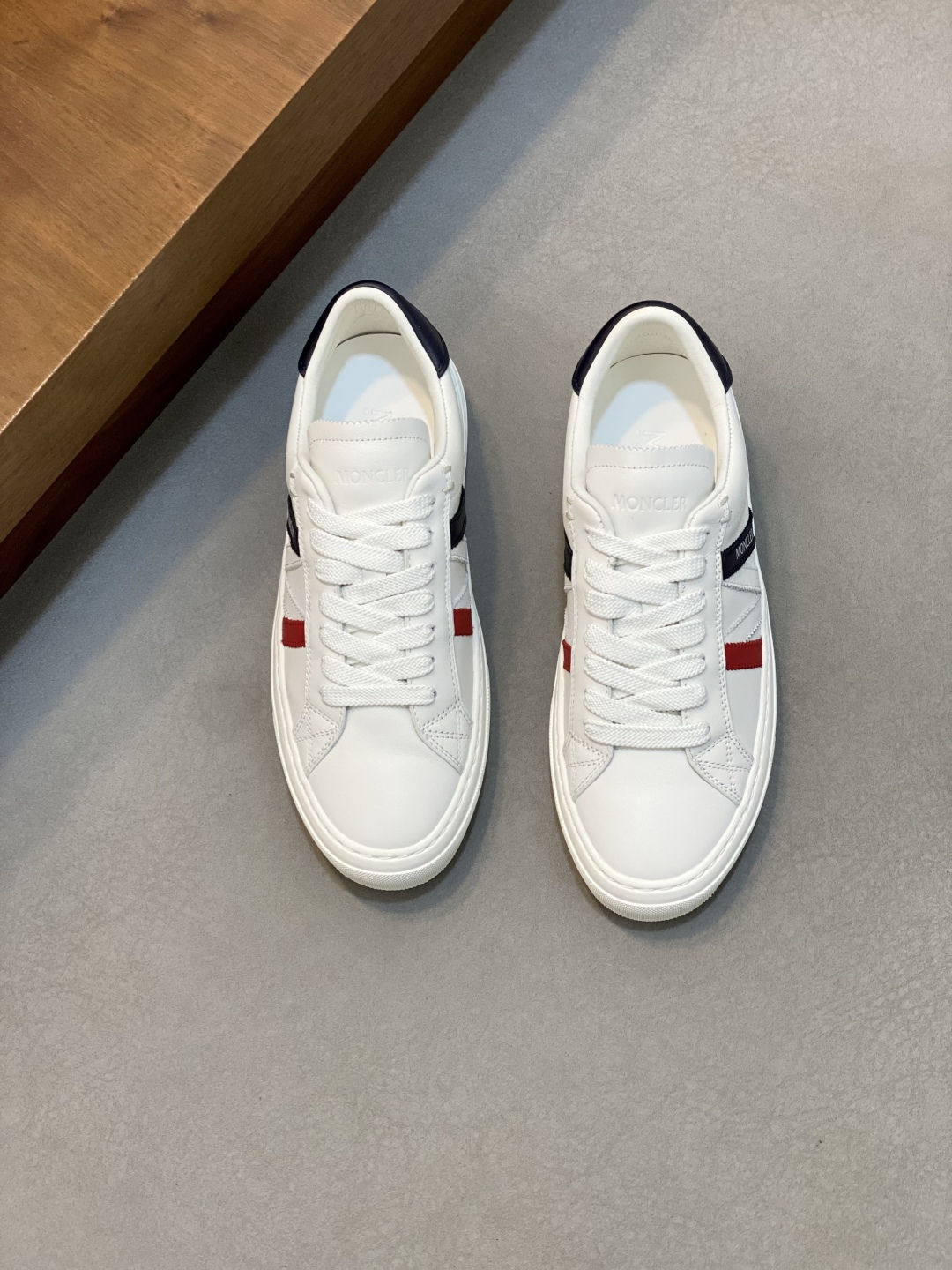 Moncler 몽클레어 몽클레르 남성 스니커즈 신발