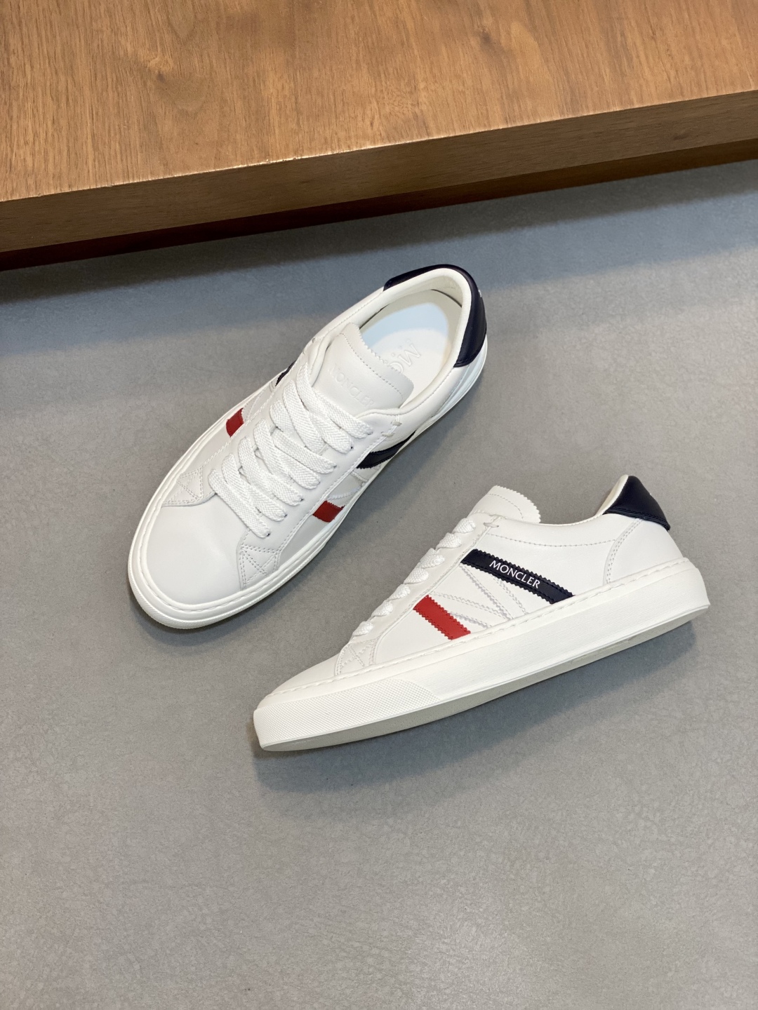 Moncler 몽클레어 몽클레르 남성 스니커즈 신발