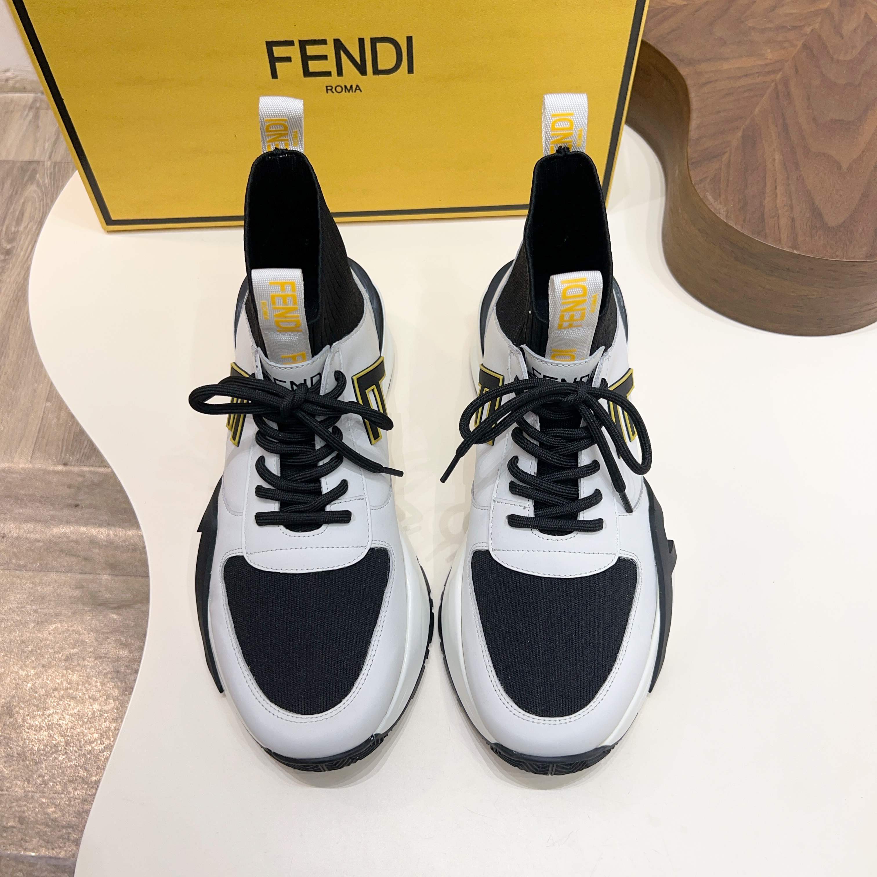 FENDI 펜디 남성 하이탑 스니커즈 신발