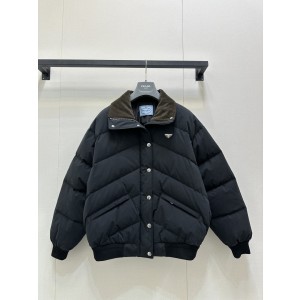 Prada 프라다 삼각 로고 스탠드 카라 패딩 점퍼 자켓 의류